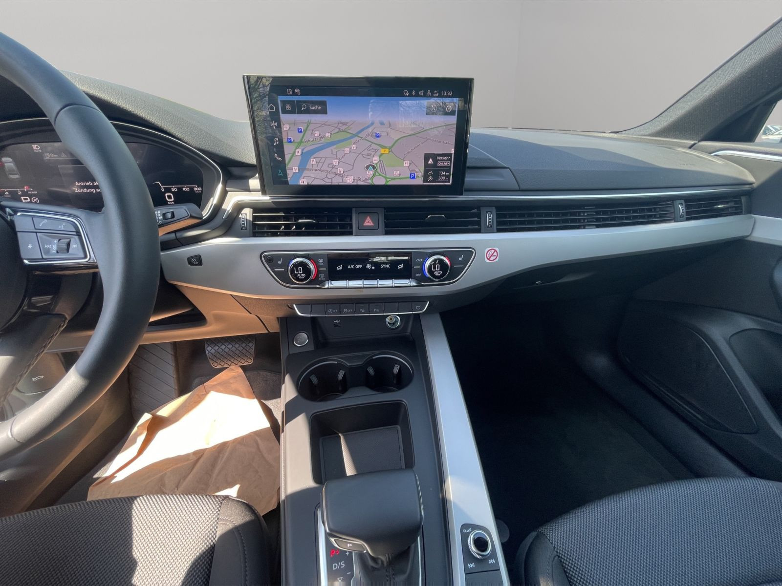 Audi - A4 Limousine_13