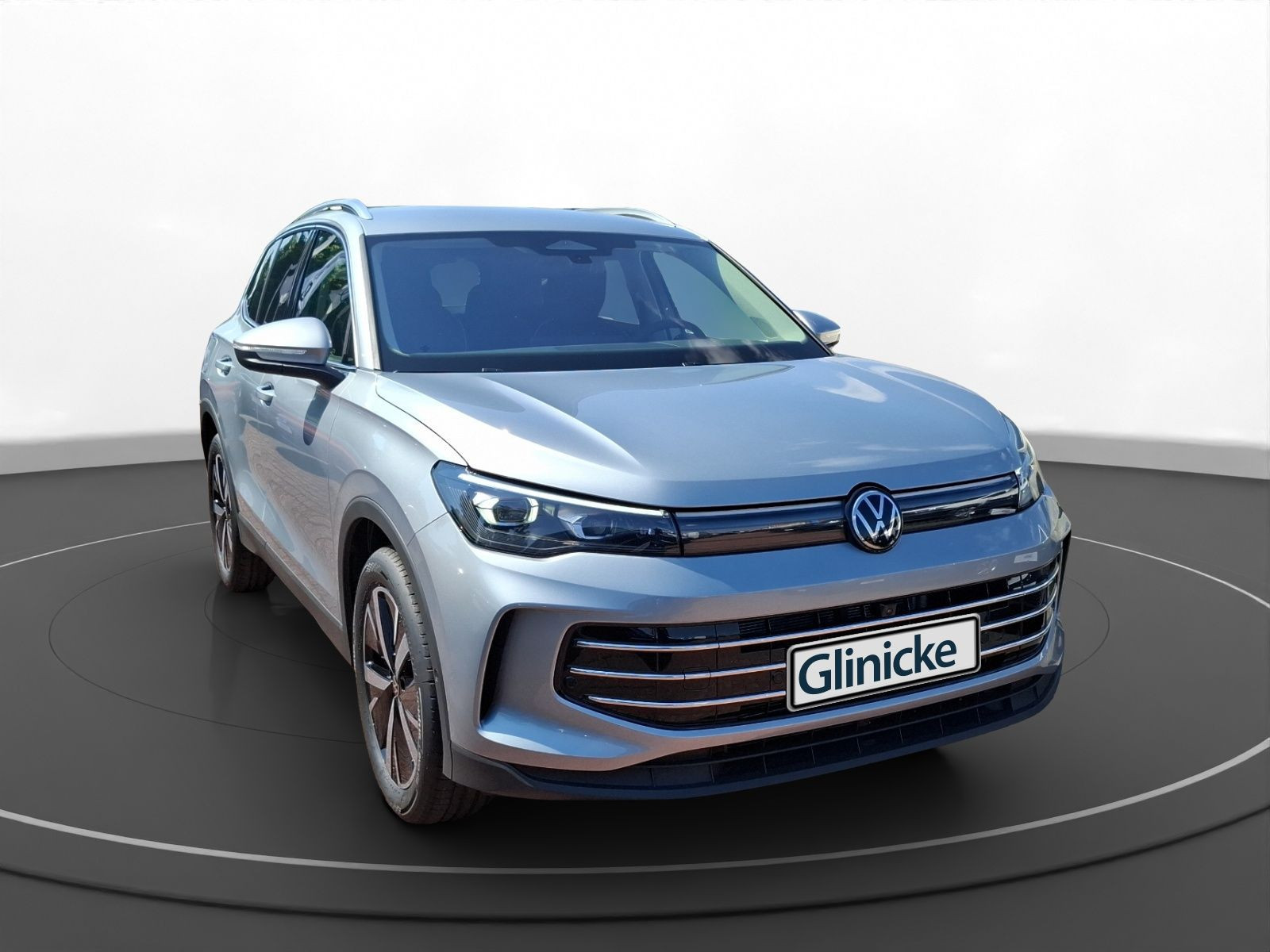Volkswagen - Tiguan_12