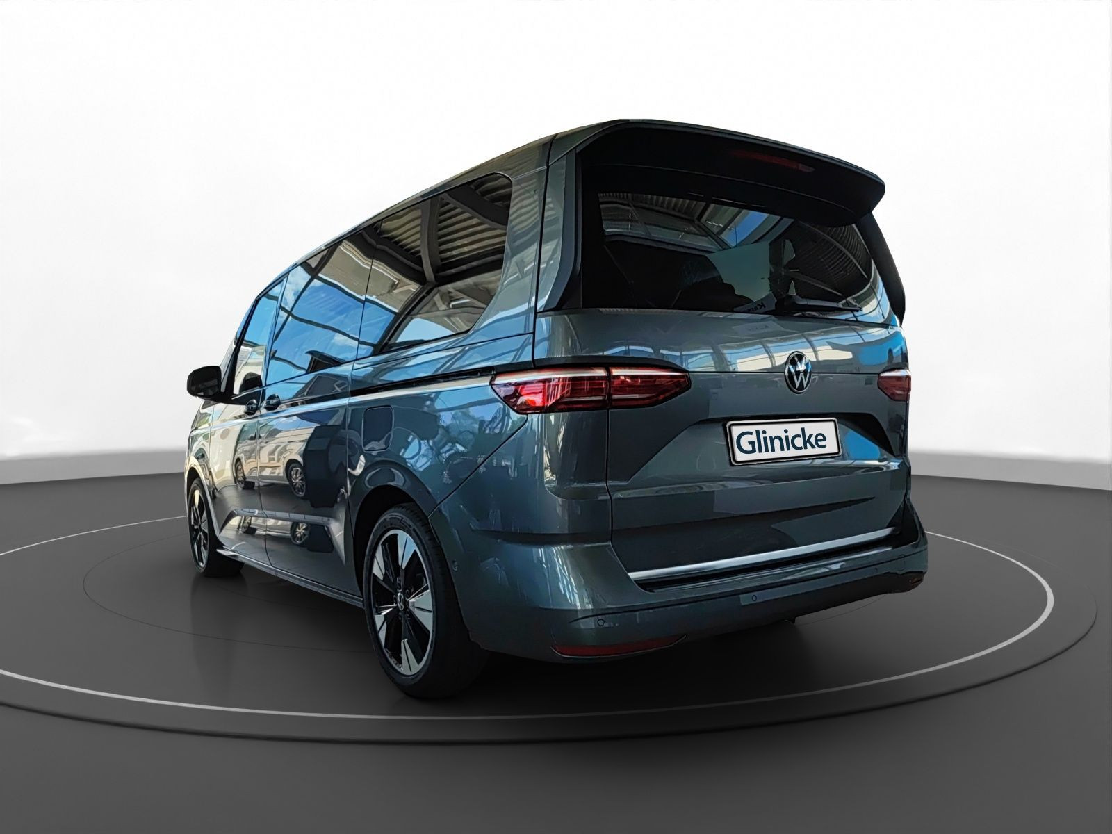Volkswagen - Multivan_6