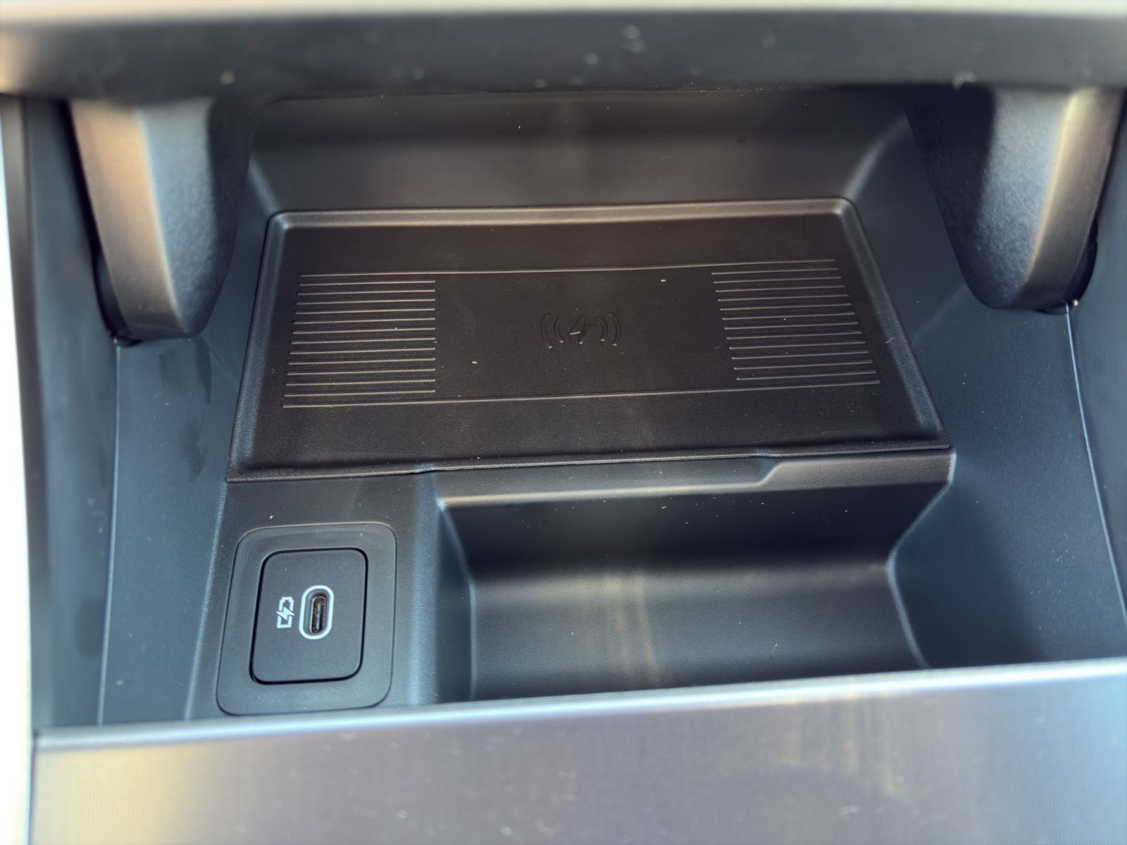 Land Rover - Range Rover Velar_14