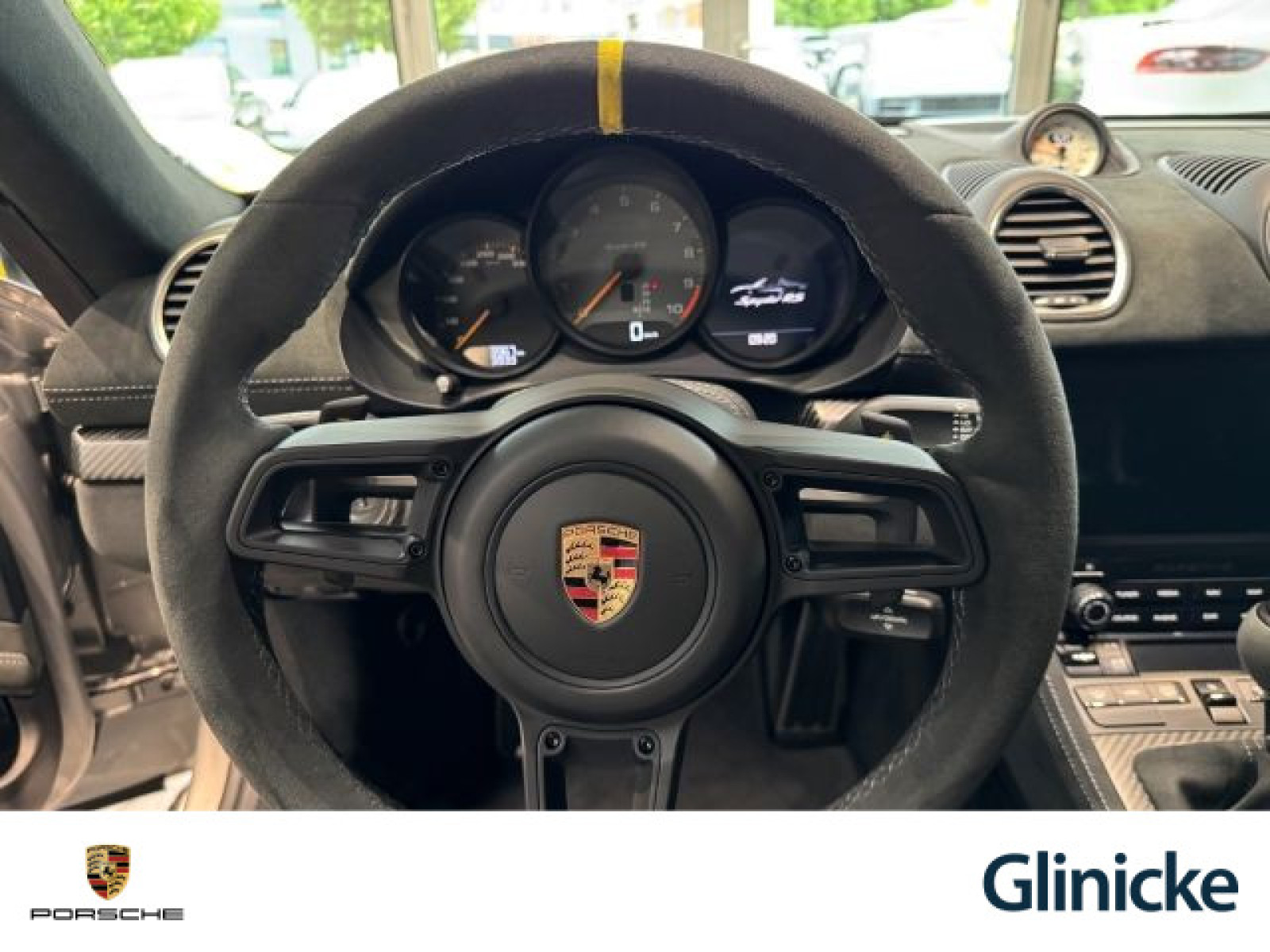 Porsche - 718 Spyder_27