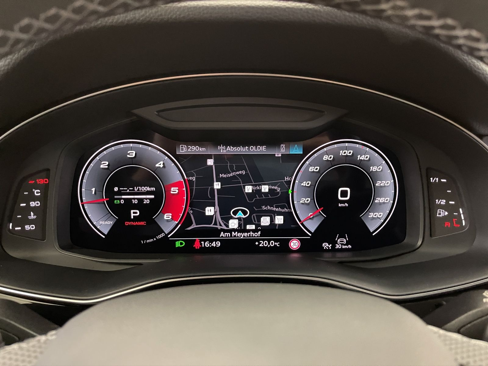 Audi - Q7_9