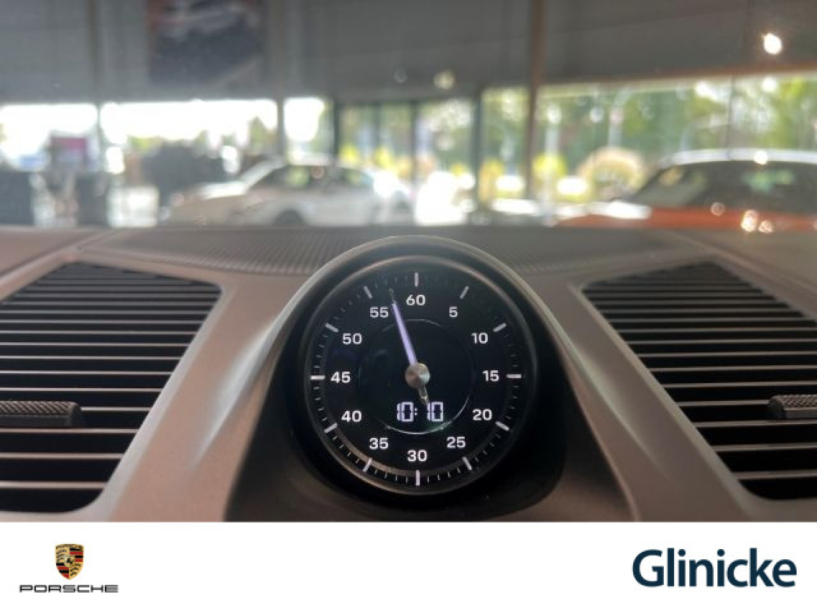 Porsche - Cayenne_24