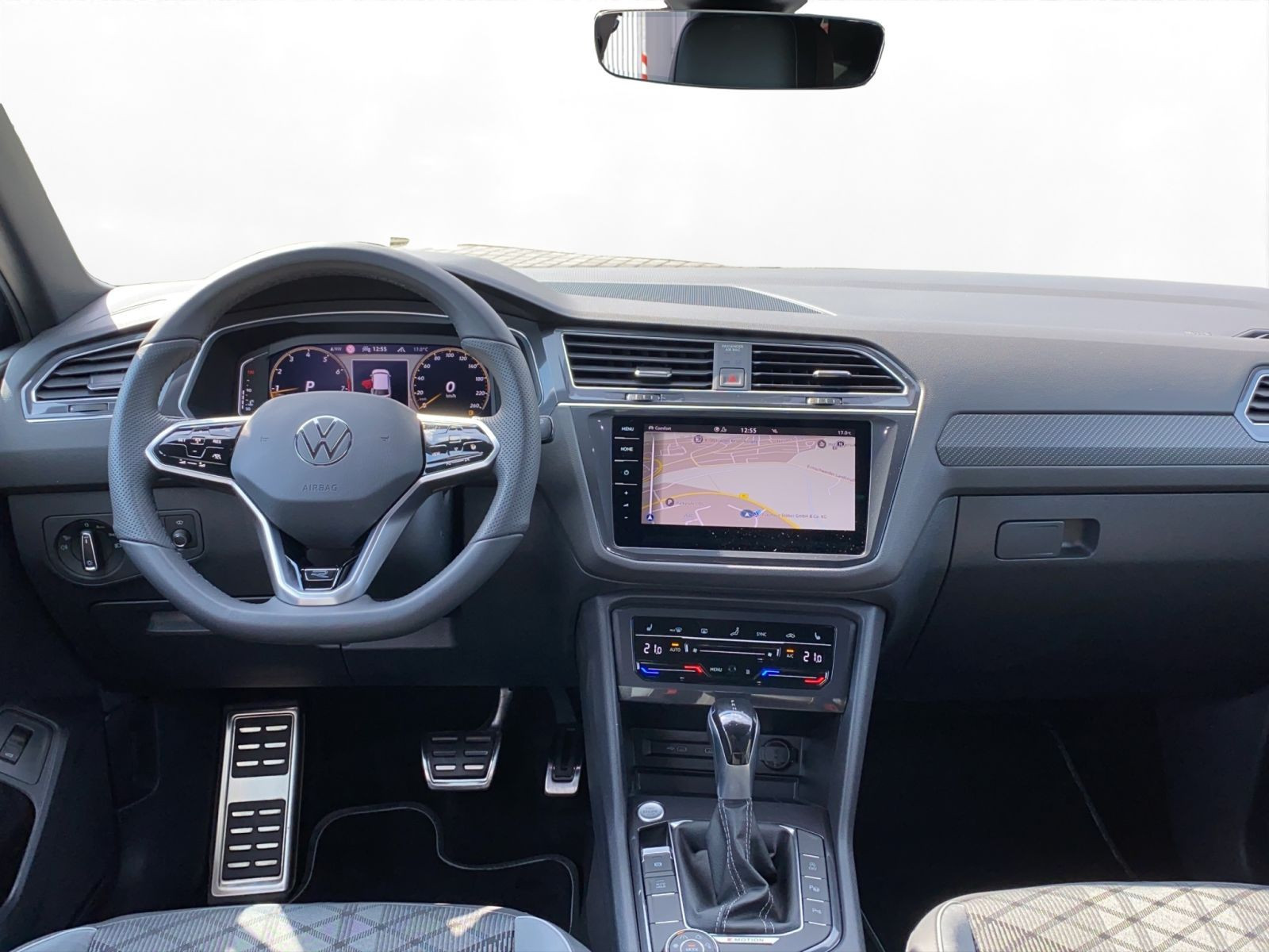 Volkswagen - Tiguan Allspace_16