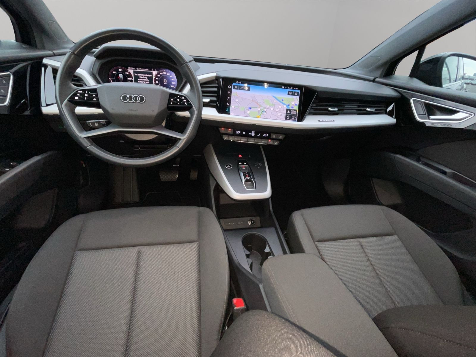 Audi - Q4_17