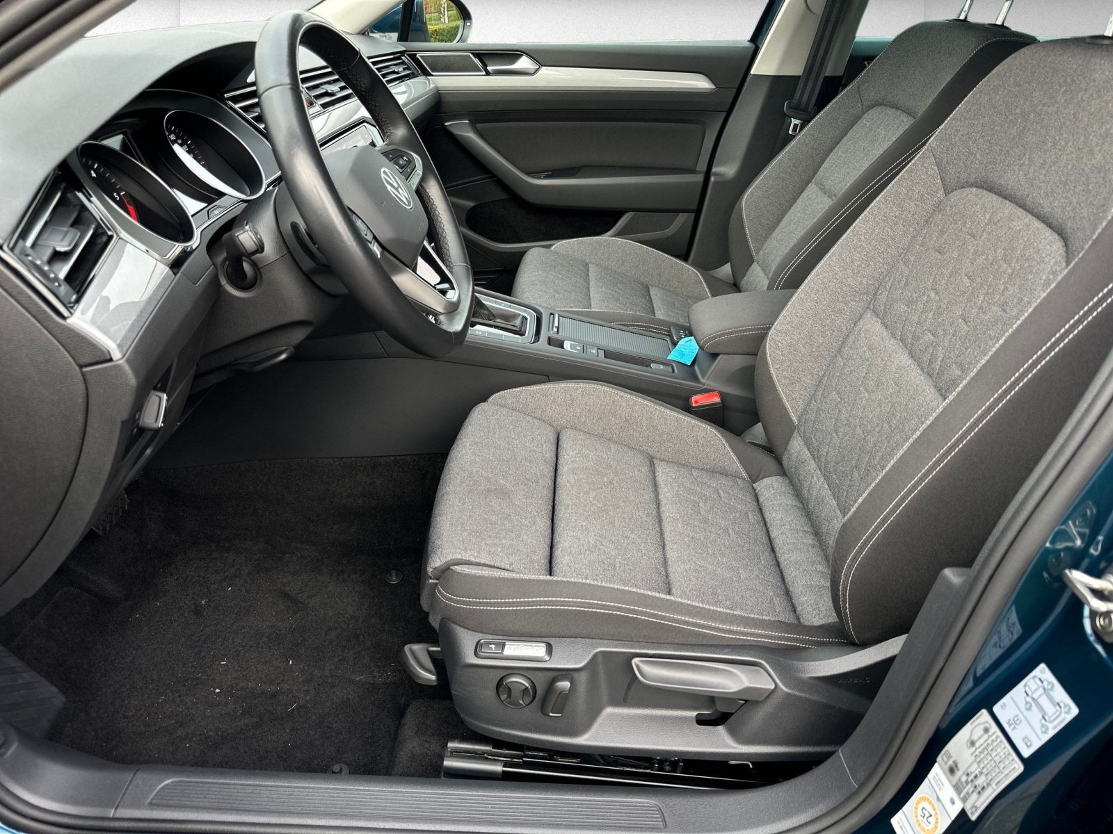 Volkswagen - Passat Variant_10