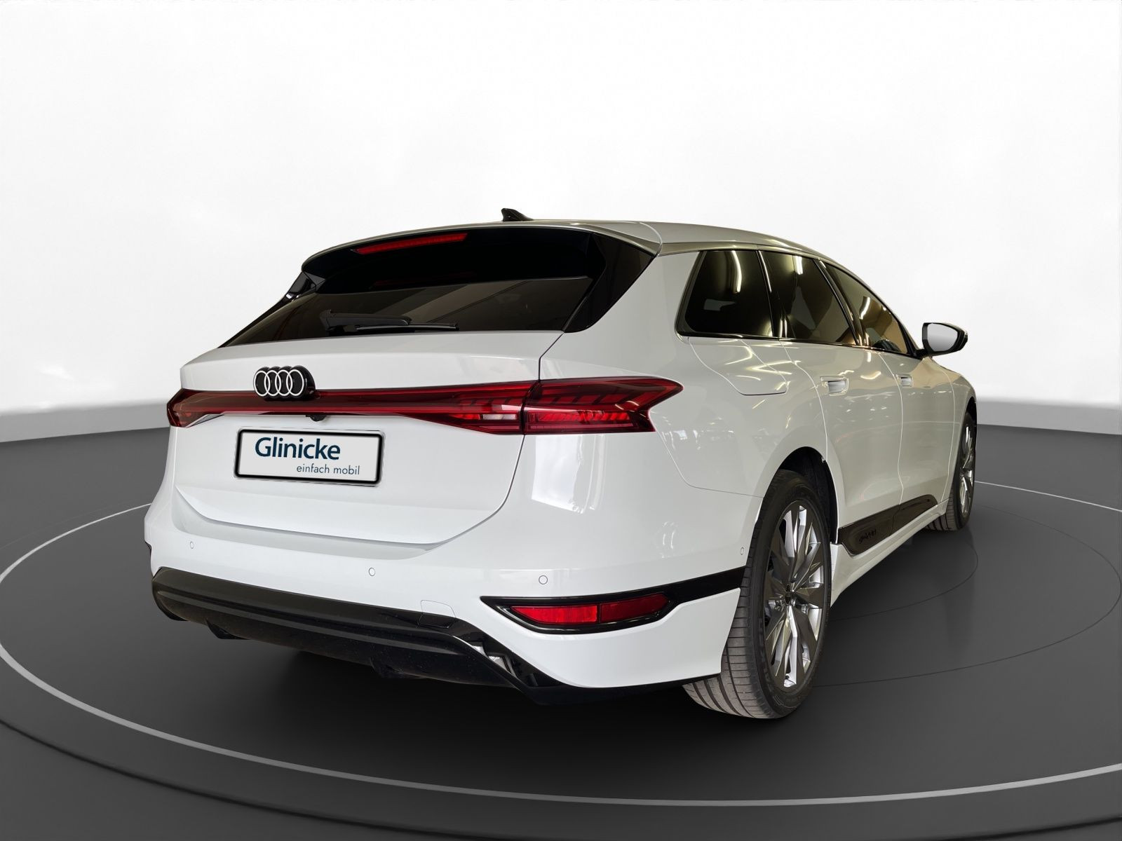 Audi - A6 Avant e-tron_4