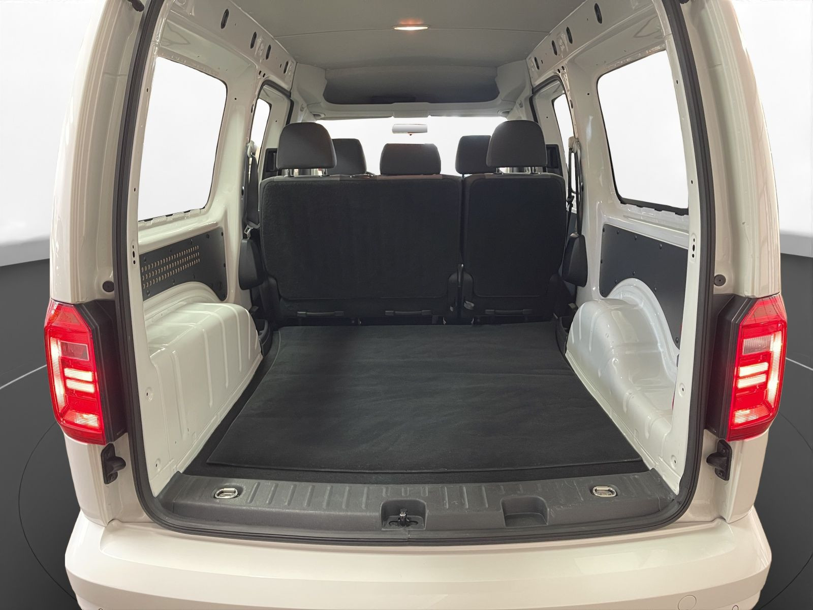 Volkswagen - Caddy Maxi_23