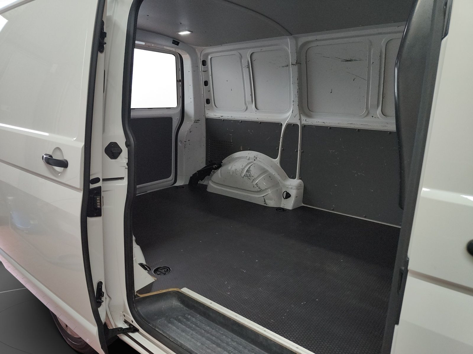 Volkswagen - T6.1 Transporter_4 Volkswagen - T6.1 Transporter_4