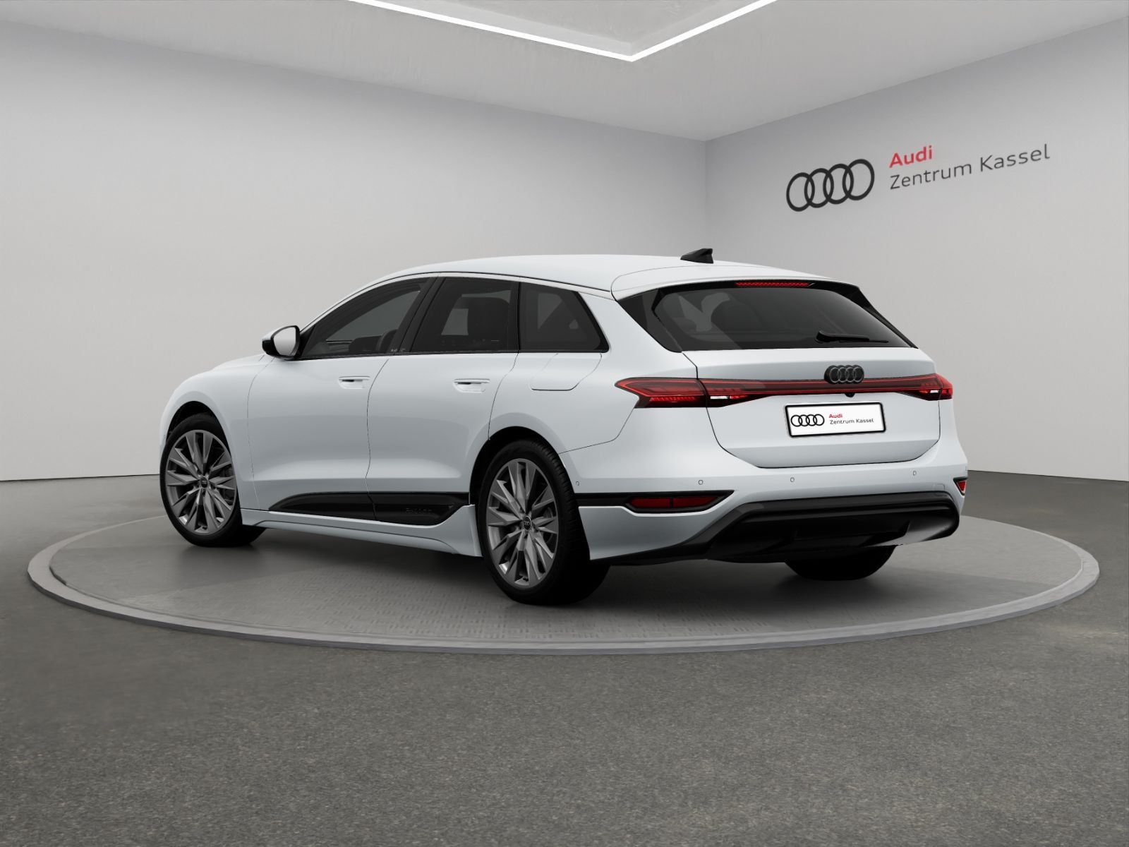 Audi - A6 Avant e-tron_5