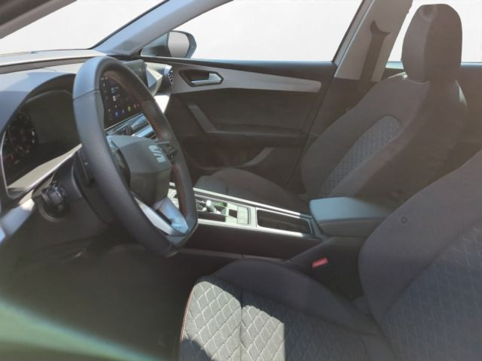 Seat - Leon_2