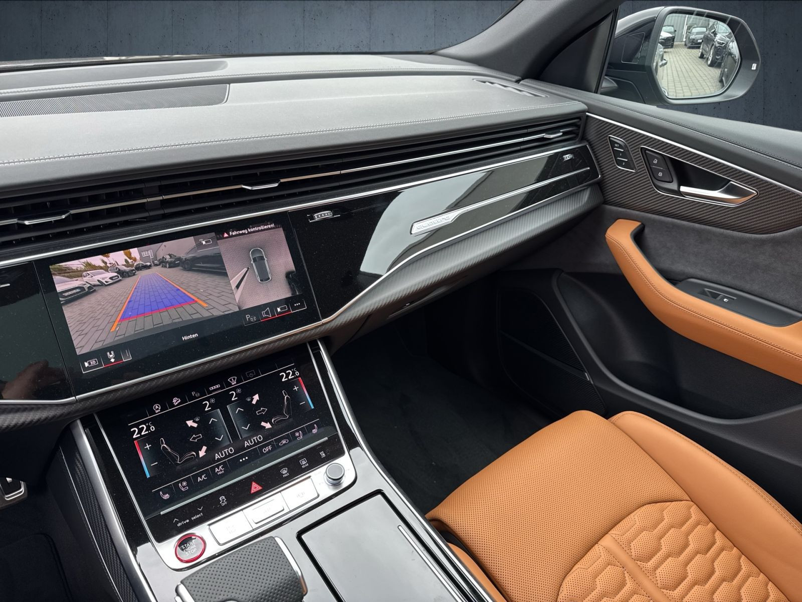 Audi - RS Q8_26