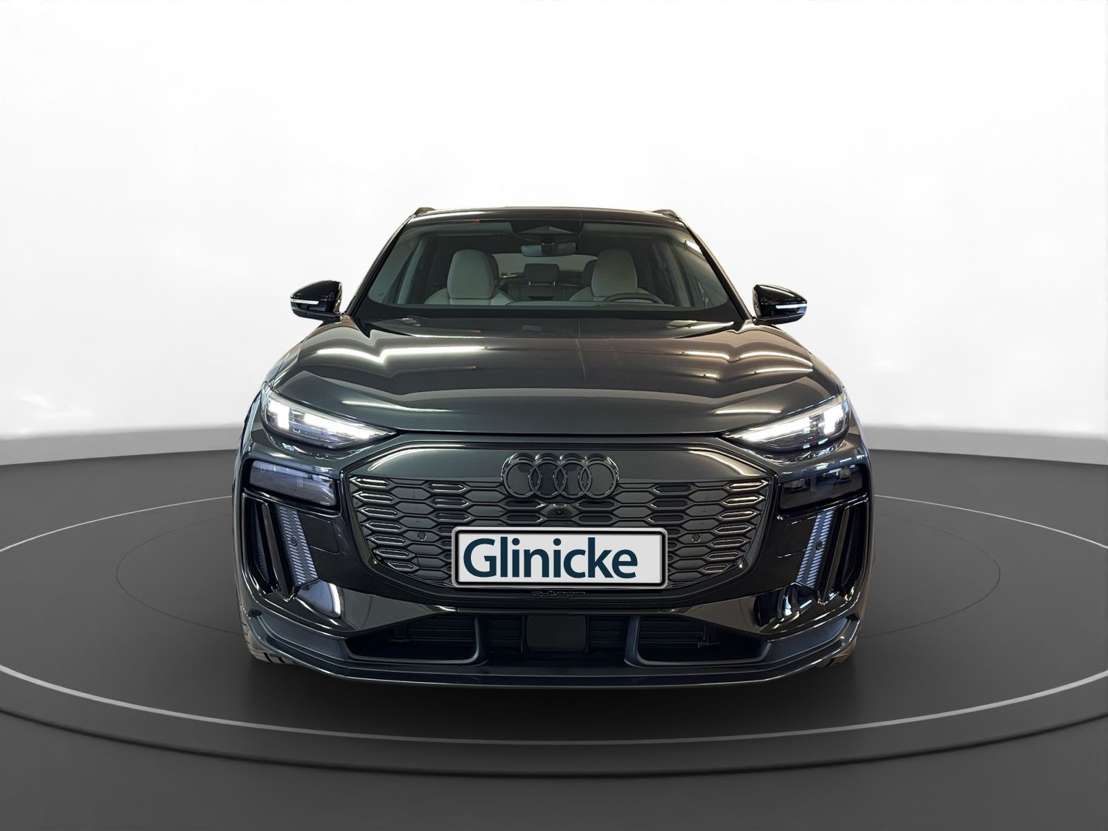 Audi - Q6 SUV e-tron_5 Audi - Q6 SUV e-tron_5