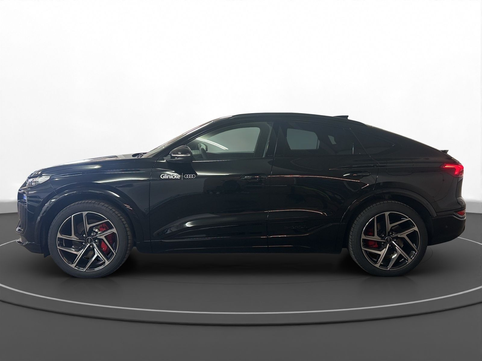 Audi - SQ6 Sportback e-tron_6
