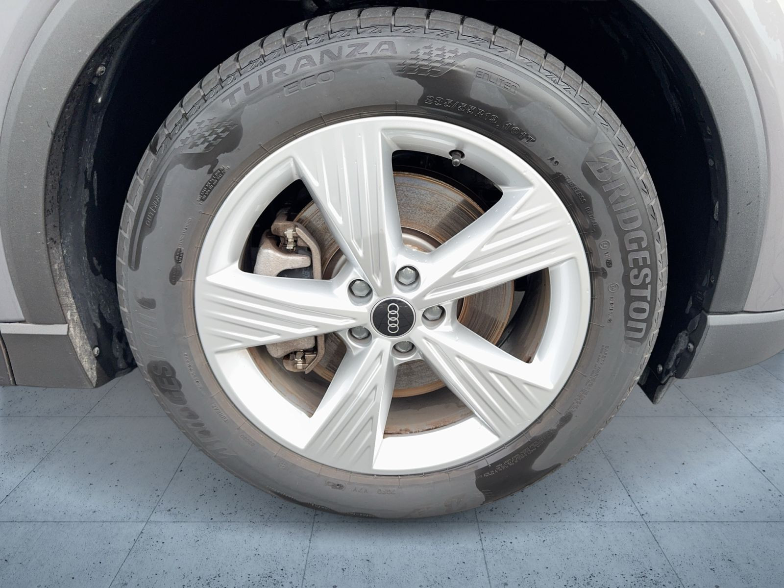 Audi - Q4 e-tron_7 Audi - Q4 e-tron_7