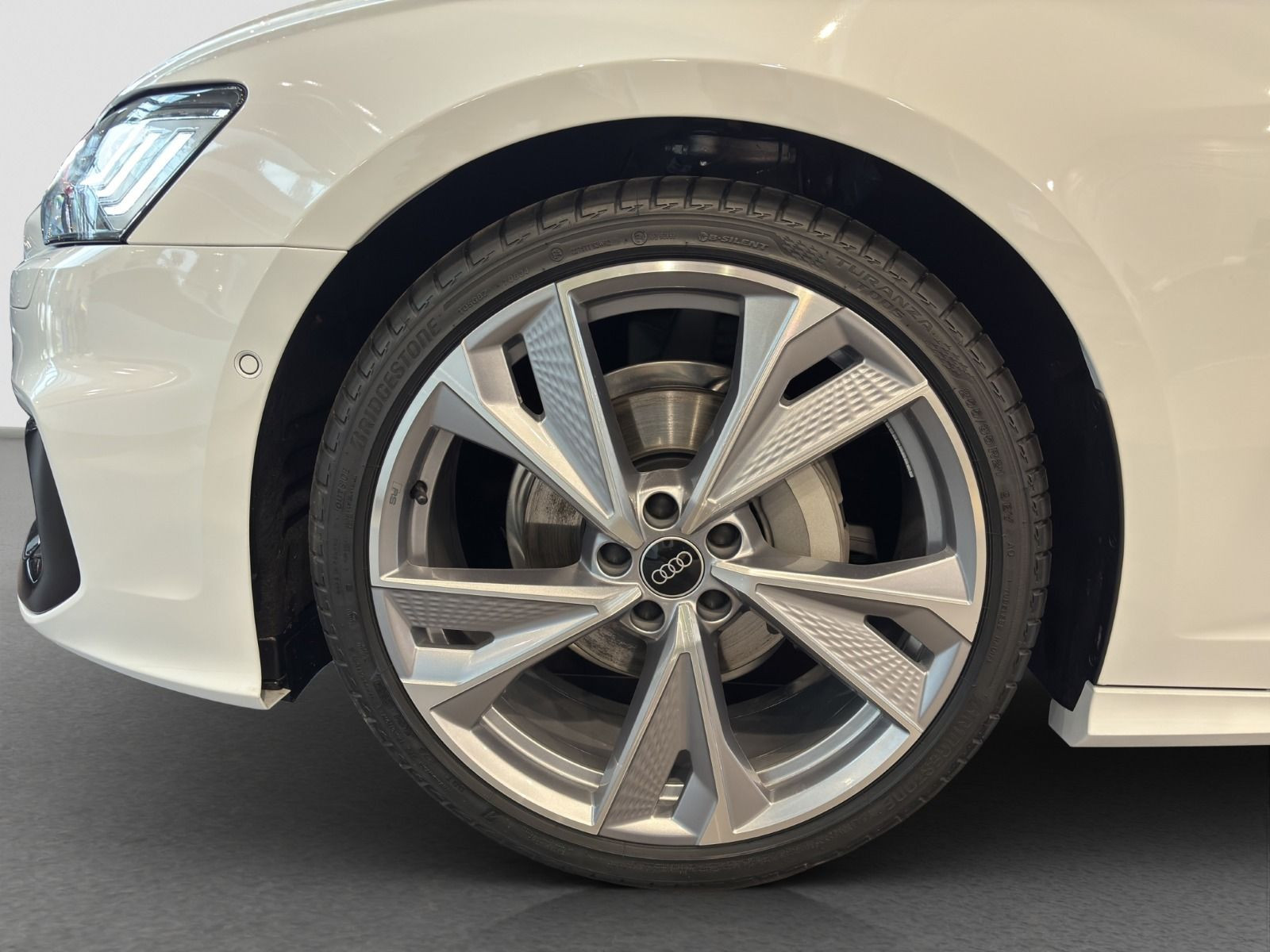 Audi - A6 Avant_23