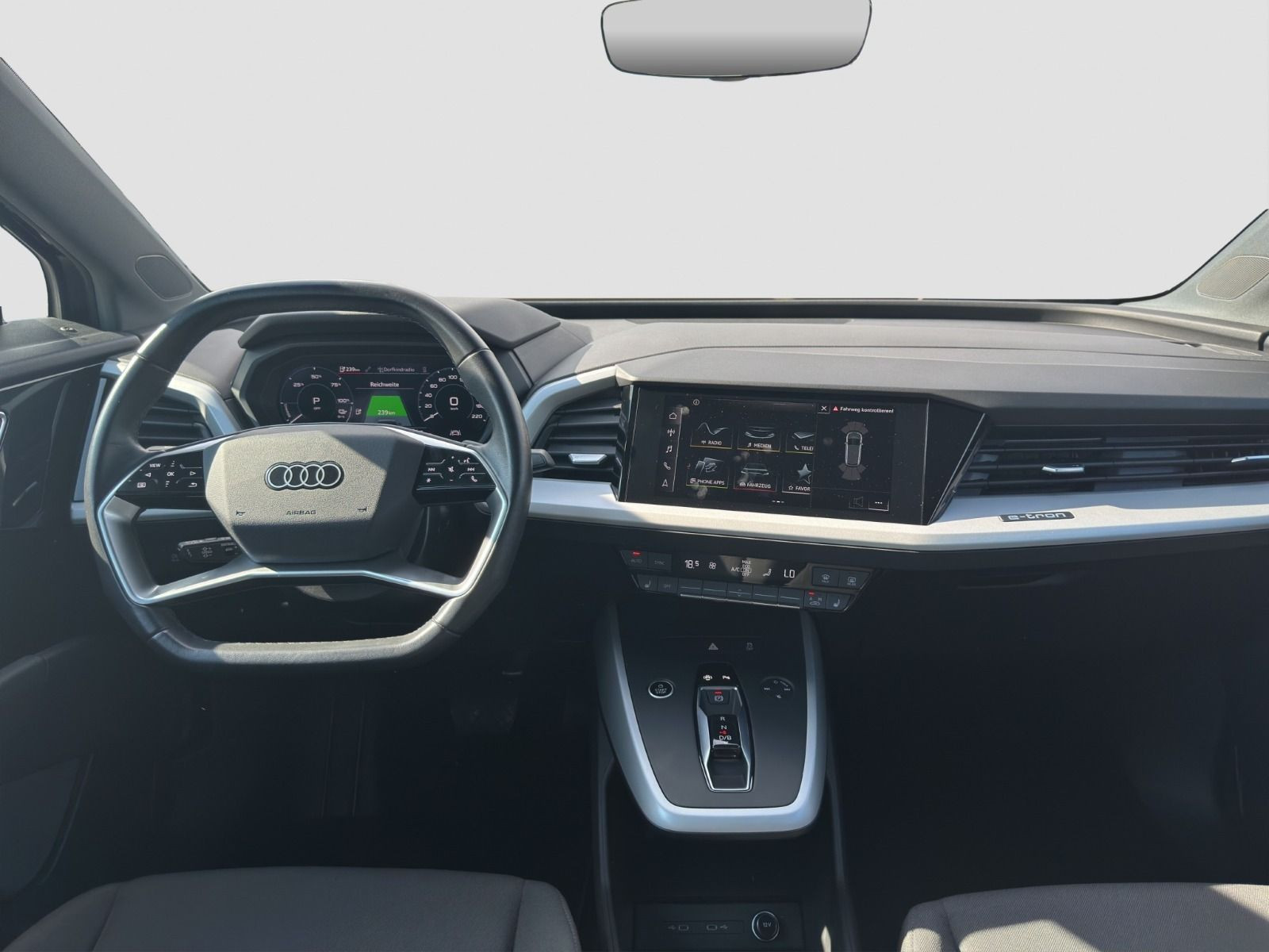 Audi - Q4_13
