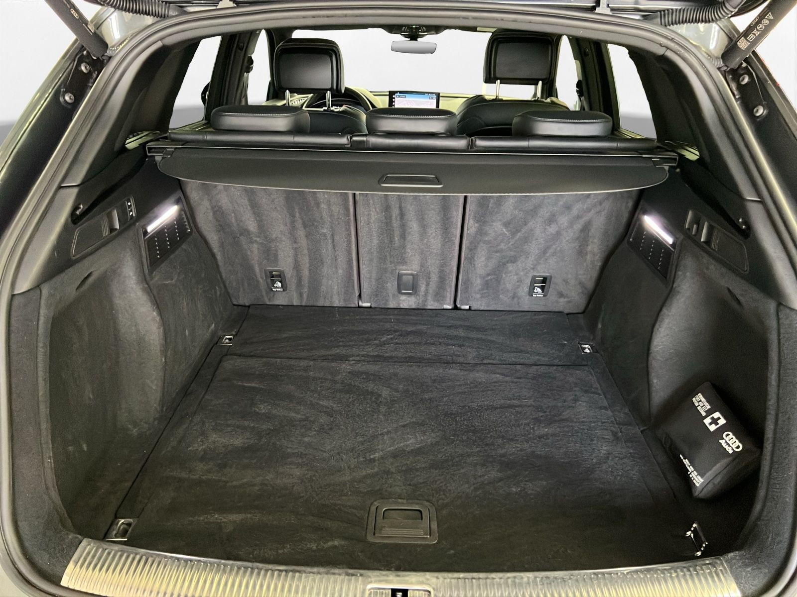 Audi - Q5_24 Audi - Q5_24