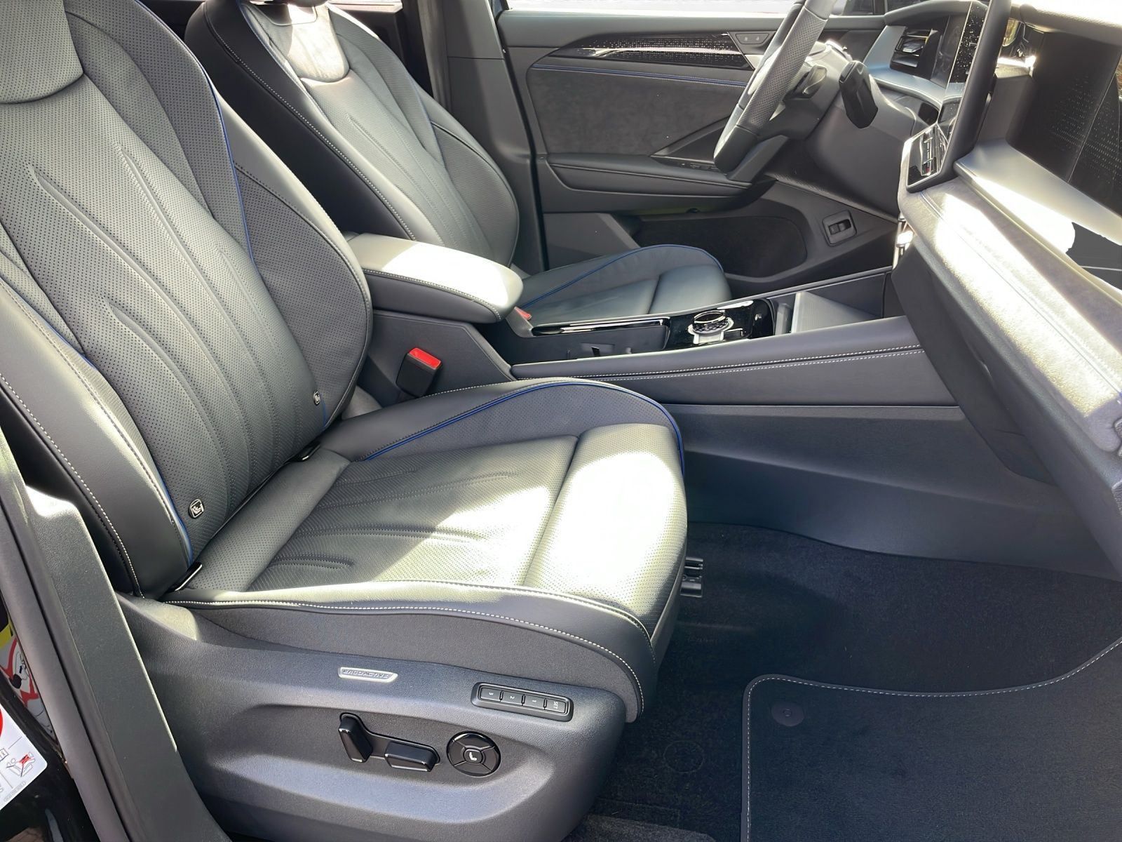 Volkswagen - Tayron_6