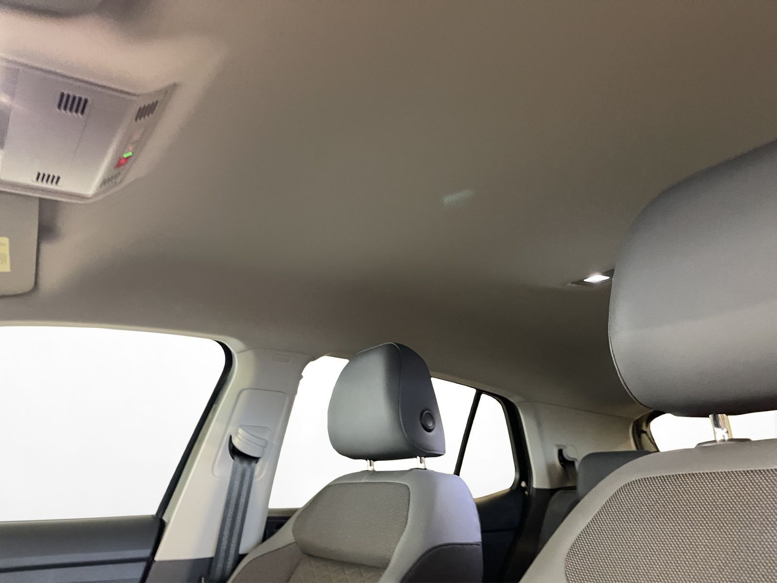 Volkswagen - T-Cross_11