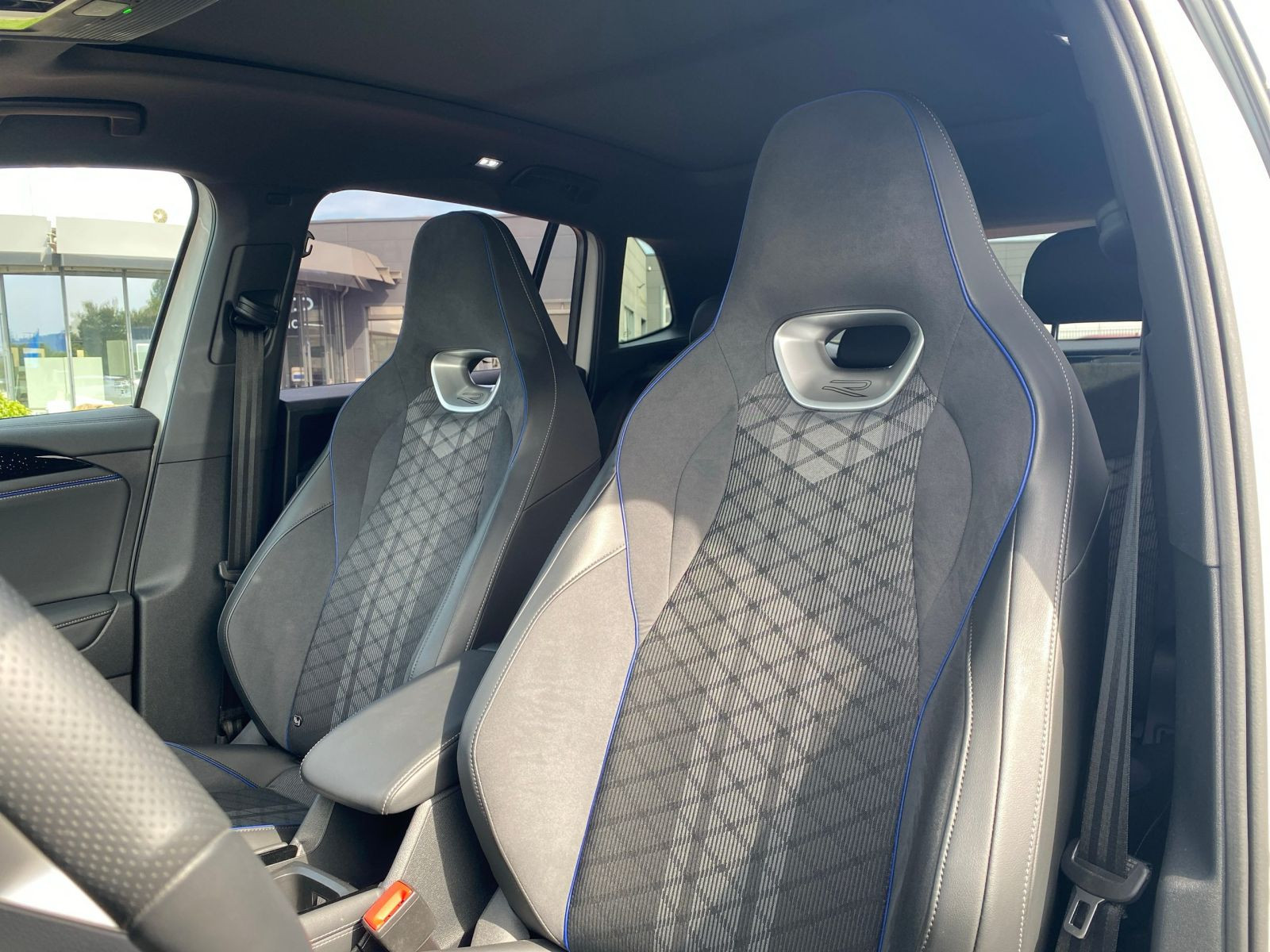Volkswagen - Tiguan_11