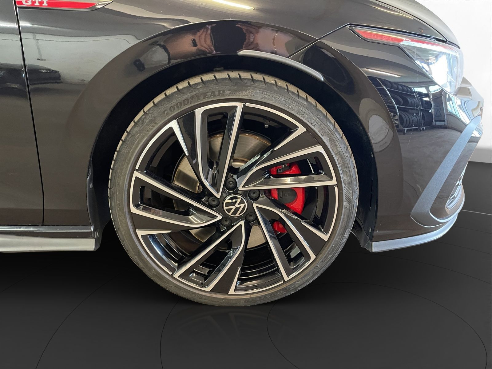 Volkswagen - Golf GTI_15
