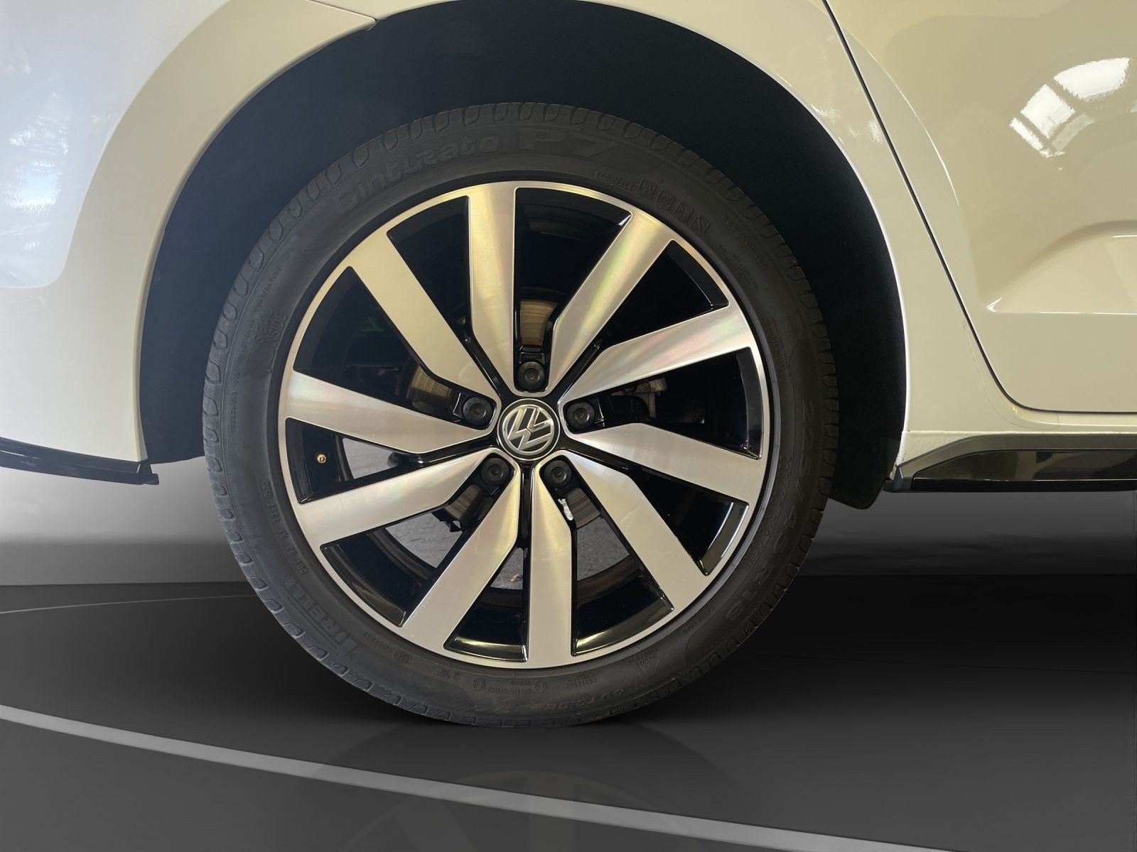 Volkswagen - Touran_16 Volkswagen - Touran_16