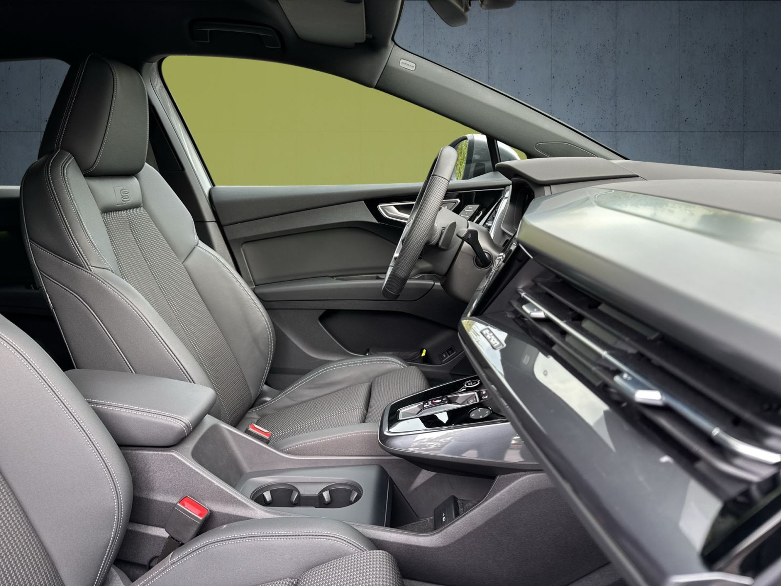 Audi - Q4 e-tron_21 Audi - Q4 e-tron_21