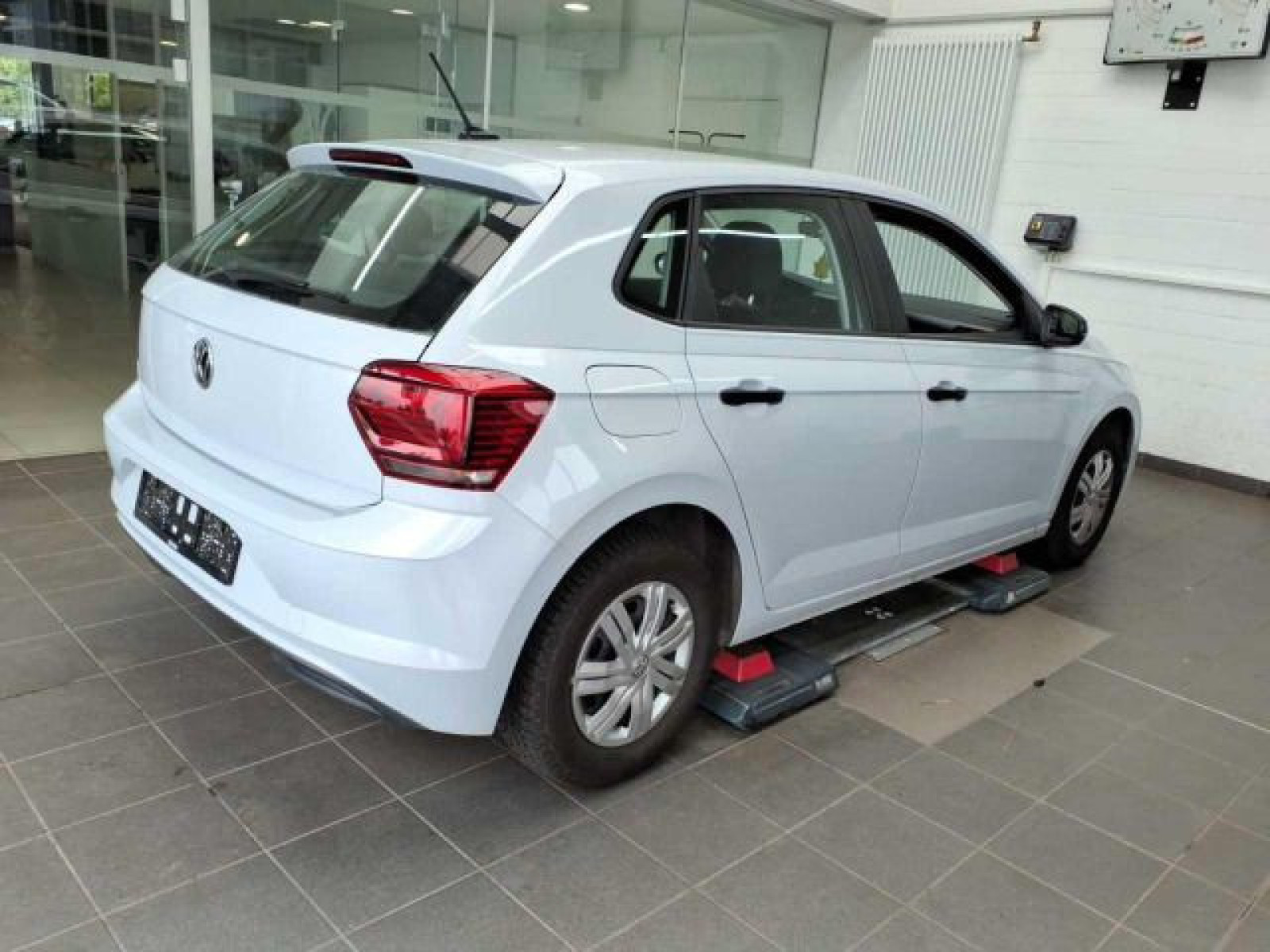 Volkswagen - Polo_4