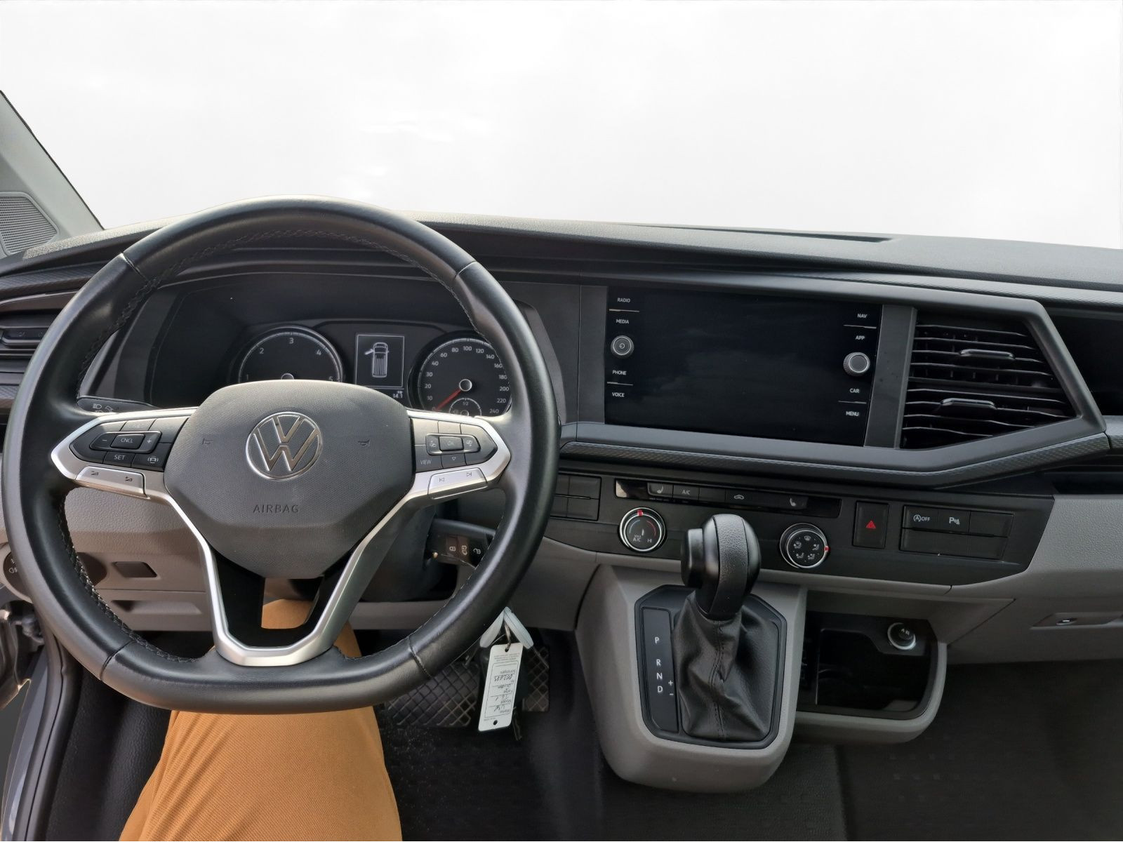 Volkswagen - T6.1 Transporter_5