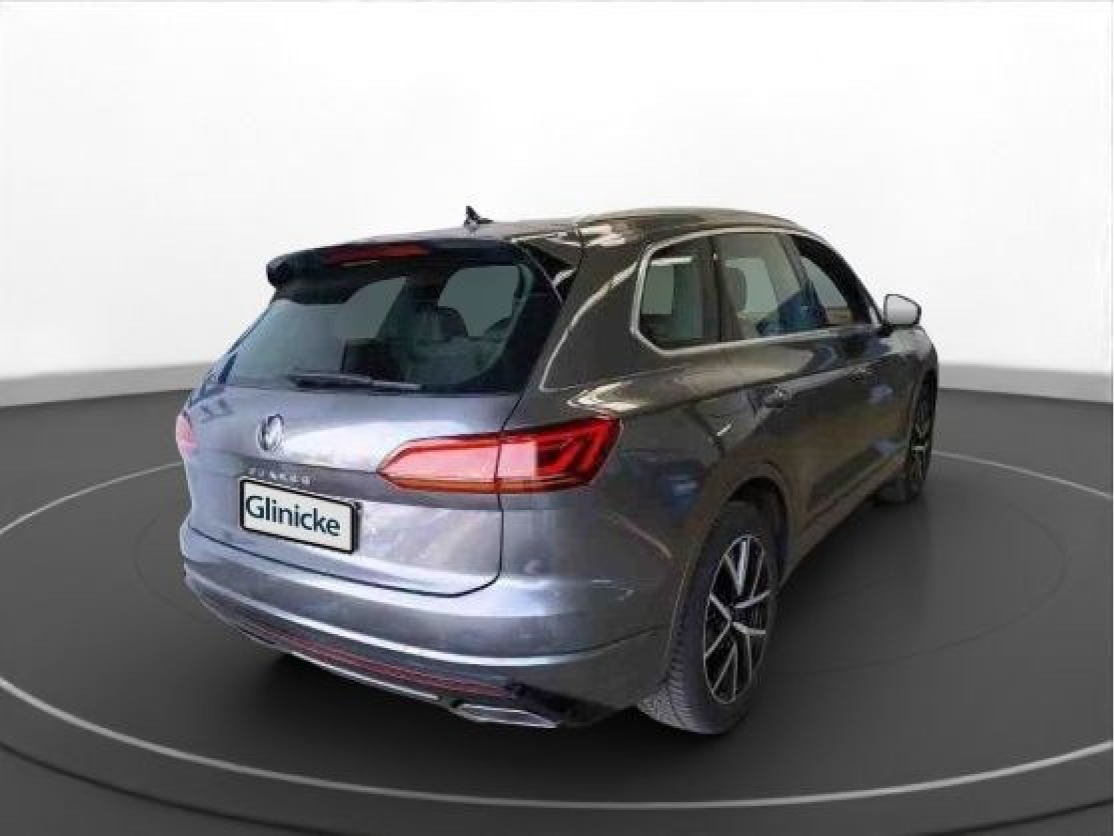 Volkswagen - Touareg_11