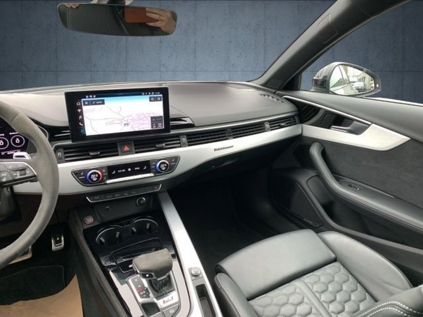 Audi - RS 4 Avant_25