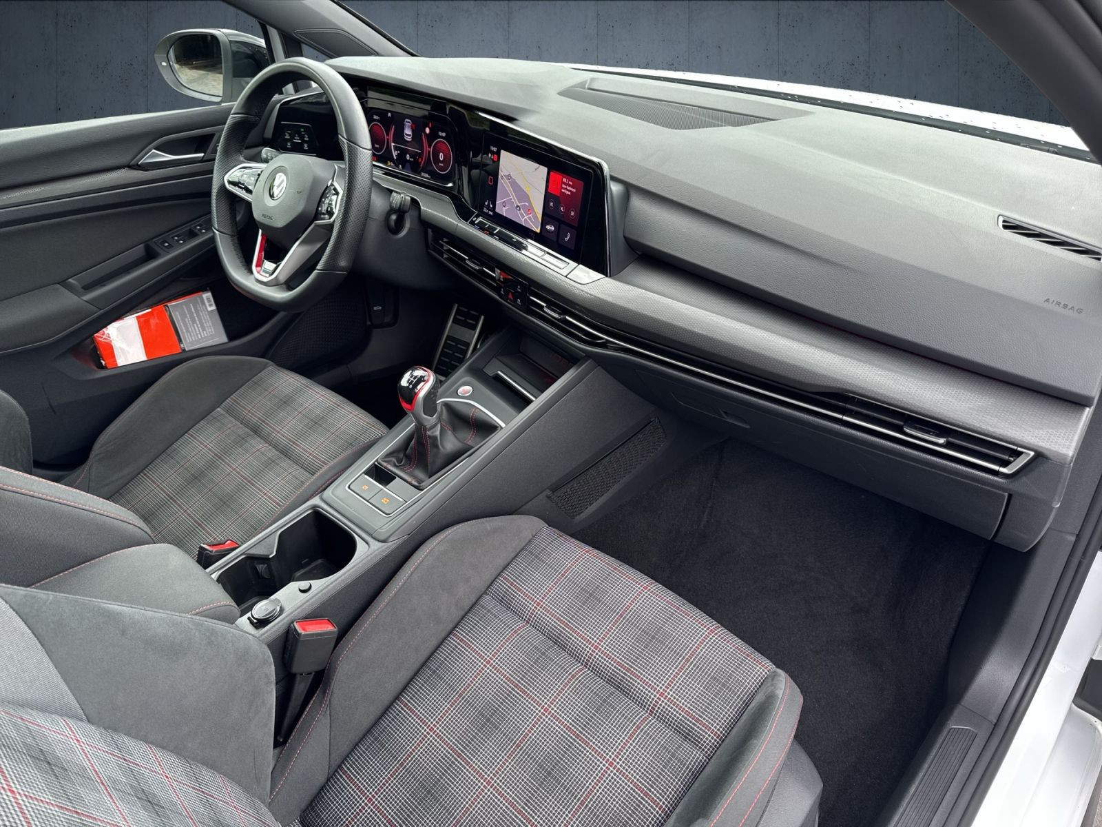 Volkswagen - Golf GTI_16