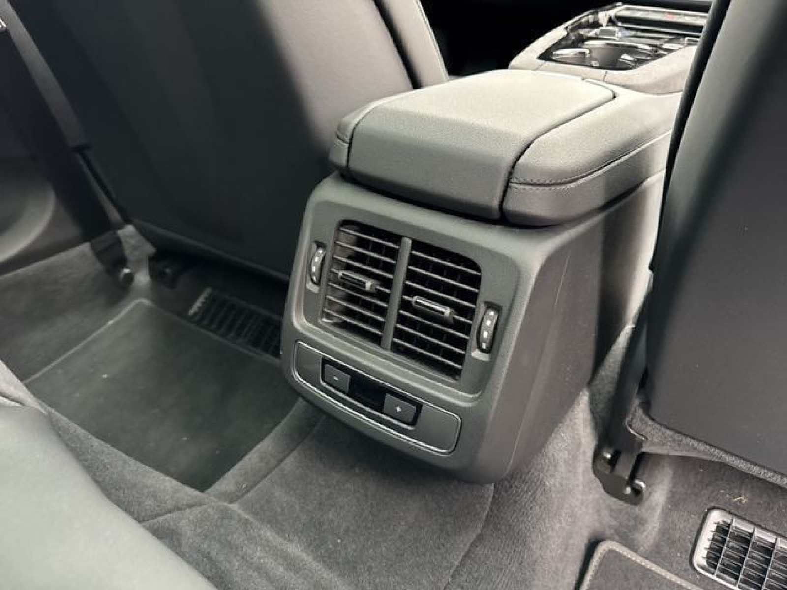 Audi - e-tron GT quattro_19