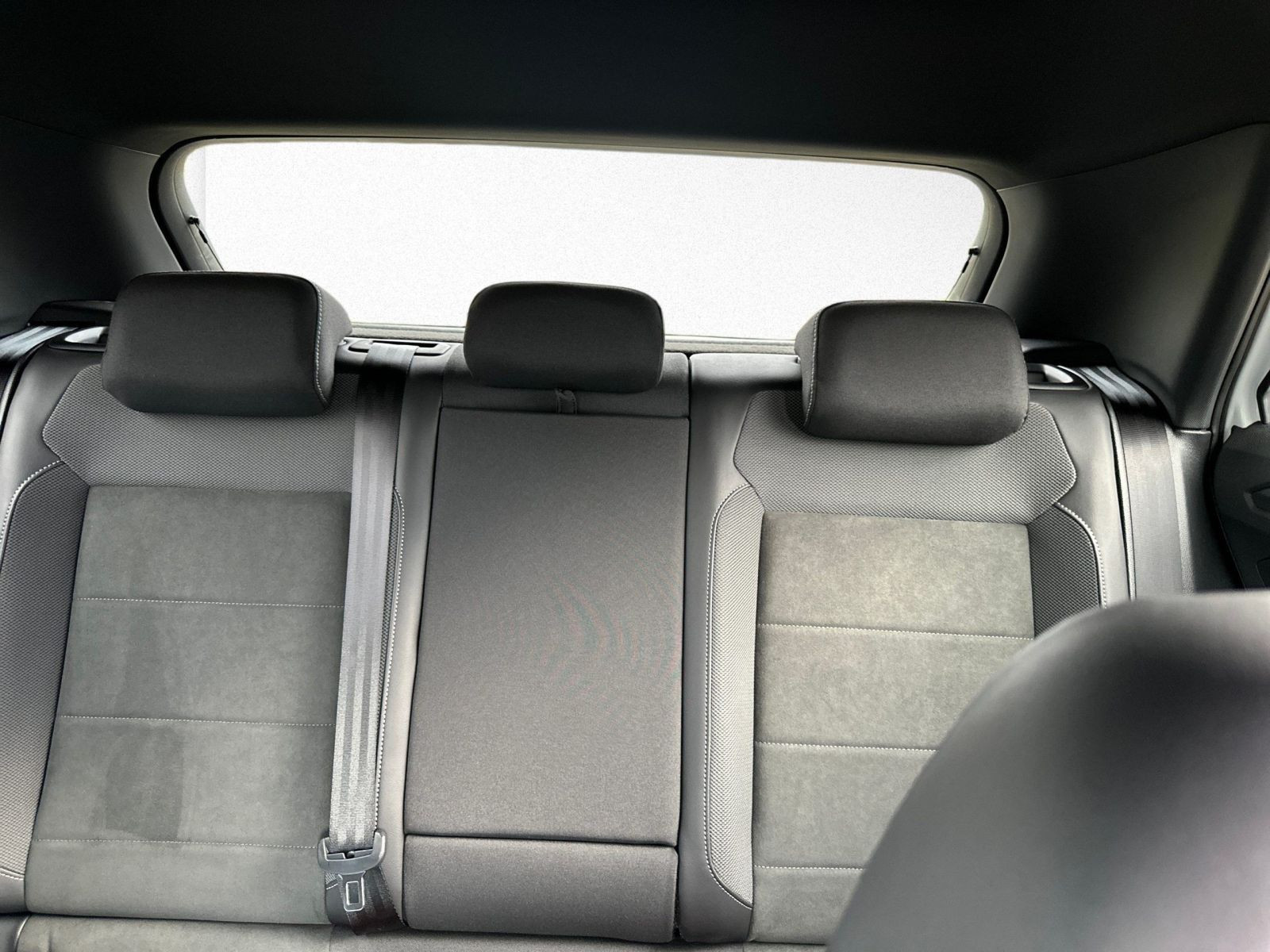 Volkswagen - T-Roc_11