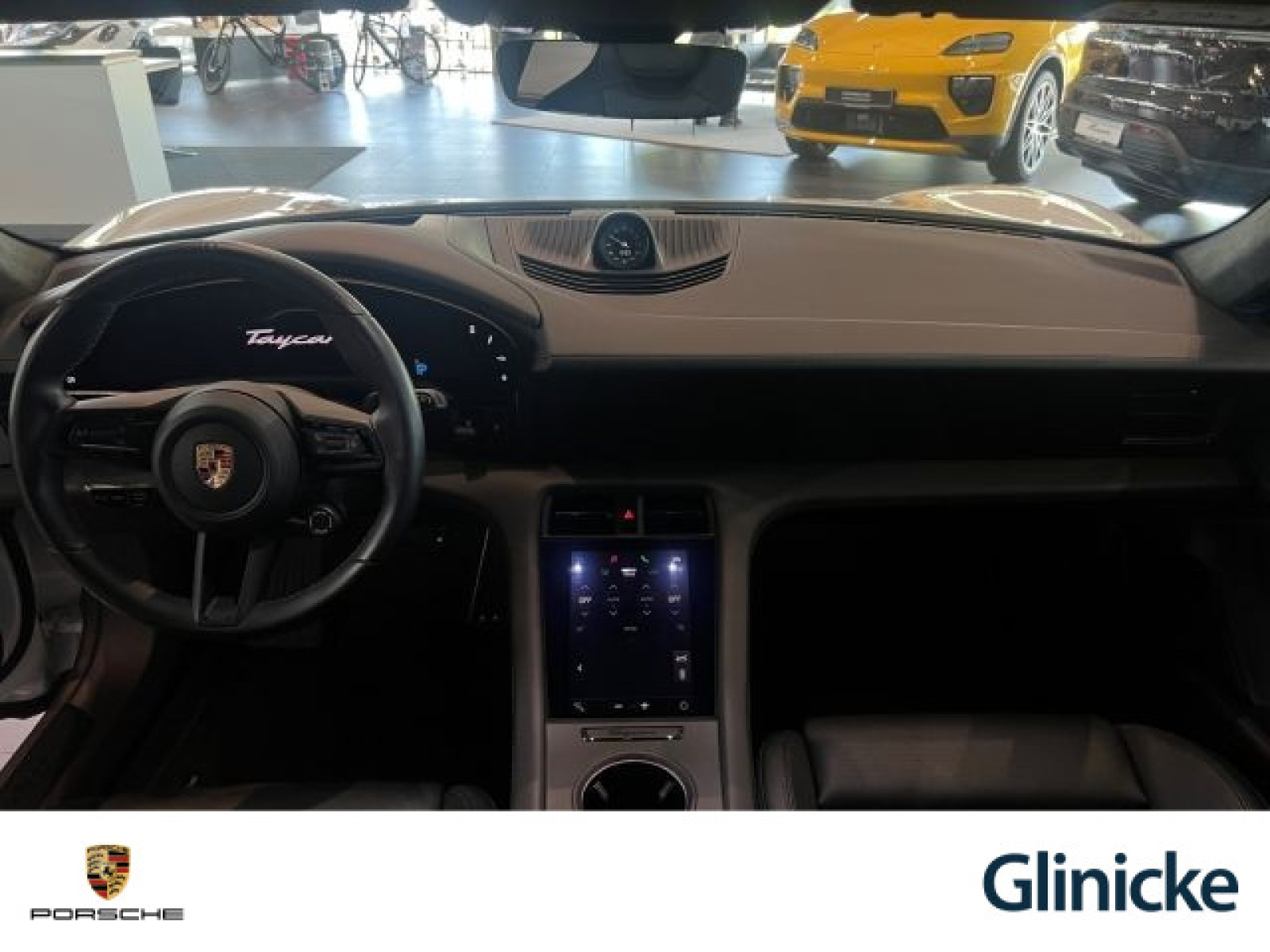 Porsche - Taycan_15