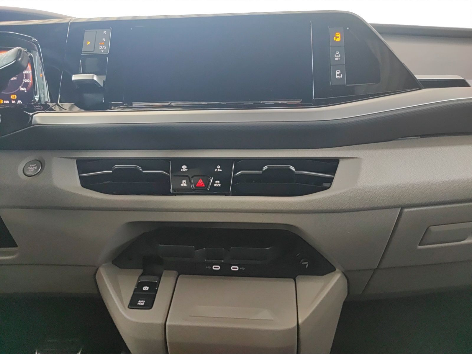Volkswagen - Multivan_5