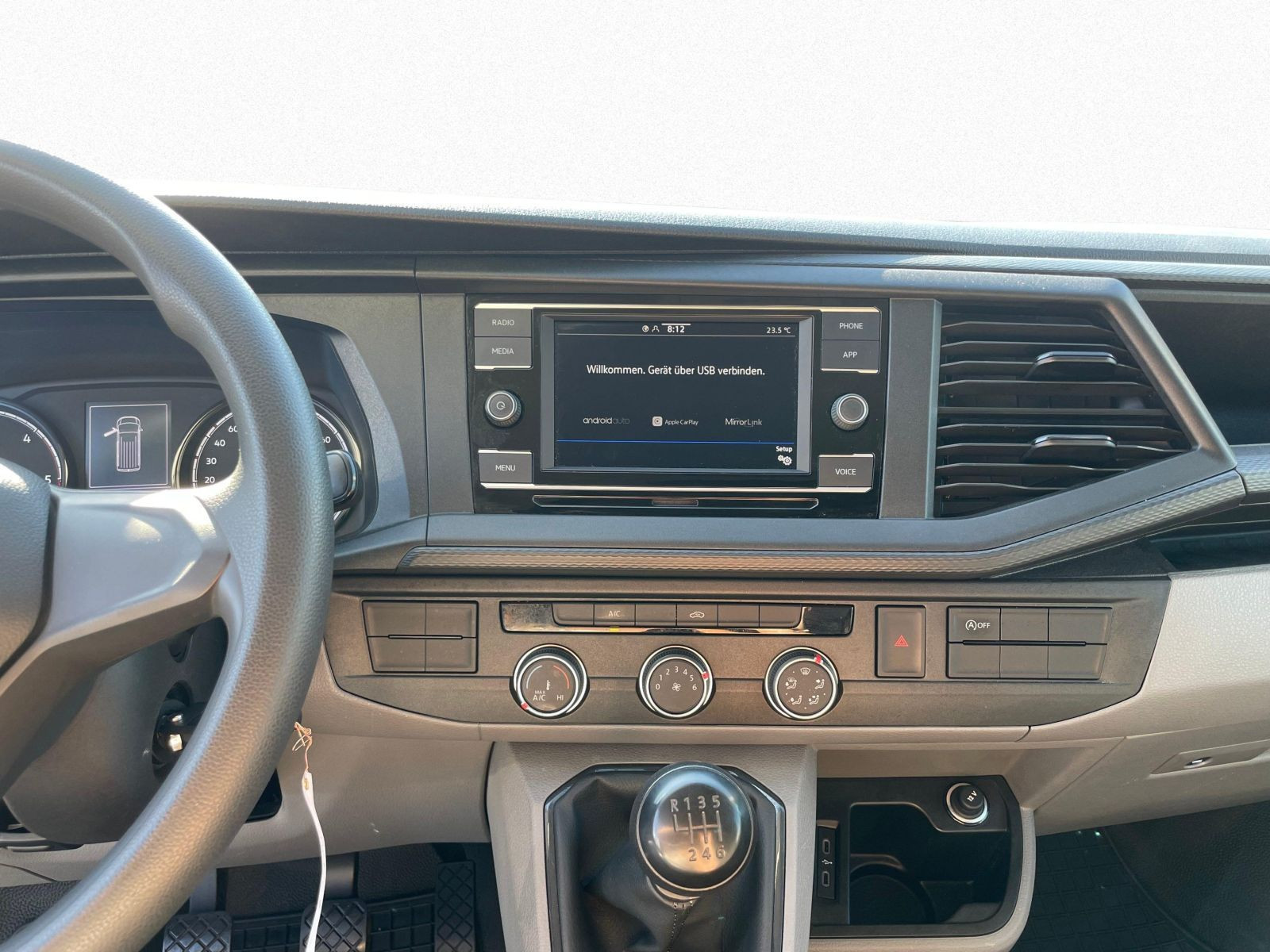 Volkswagen - T6.1 Transporter_9
