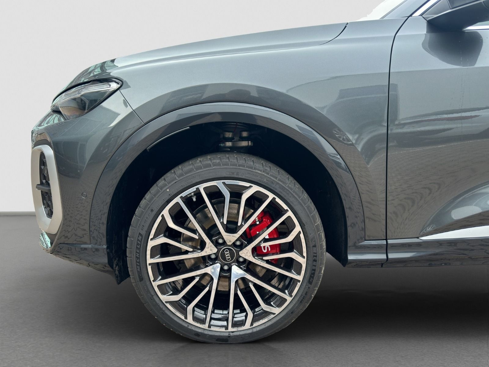 Audi - SQ5_21