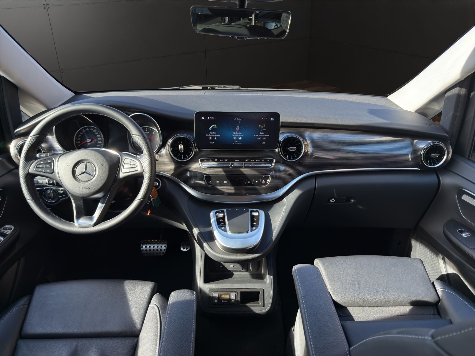 Mercedes-Benz - V 300_6