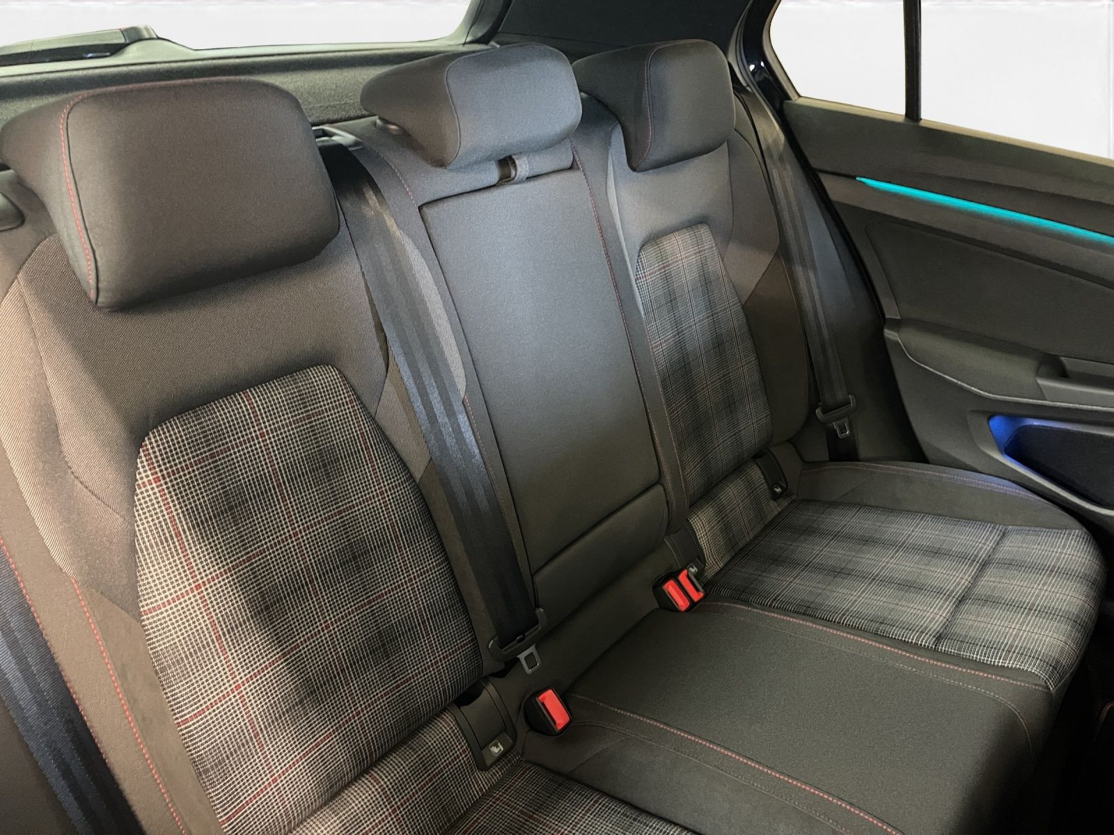 Volkswagen - Golf GTI_19