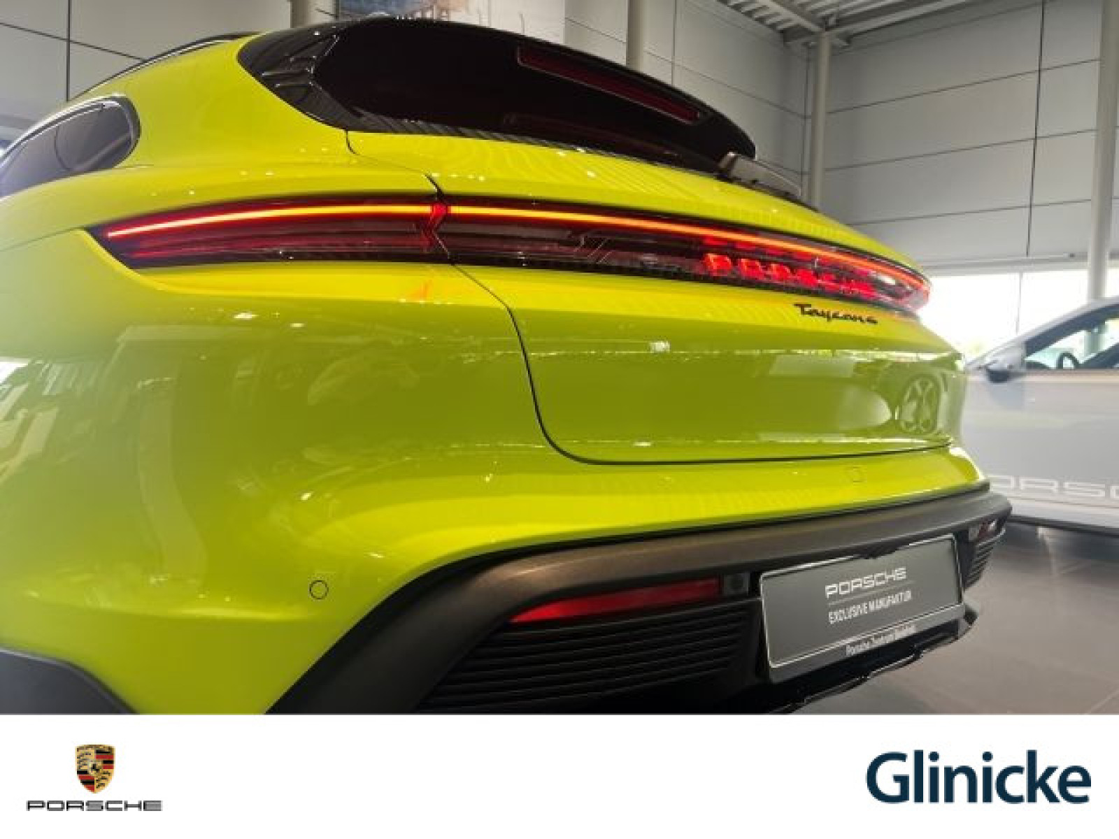 Porsche - Taycan_27