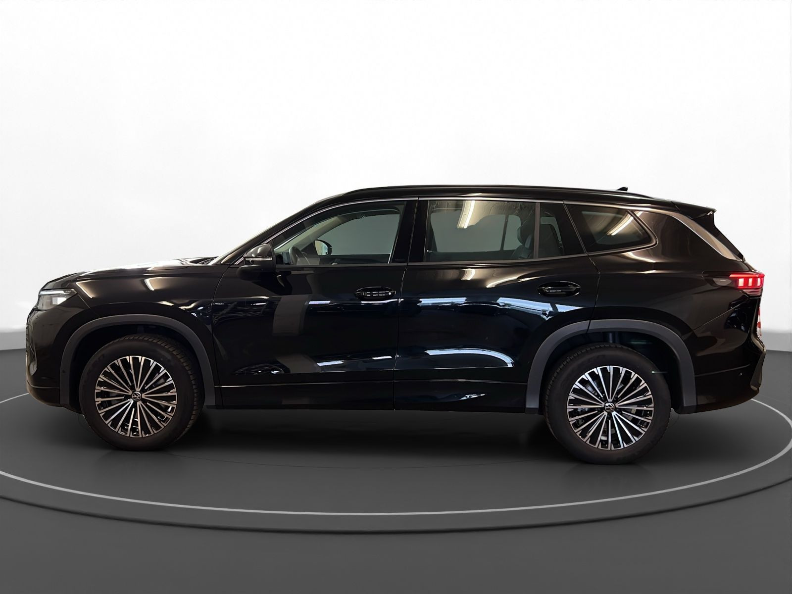 Volkswagen - Tayron_8