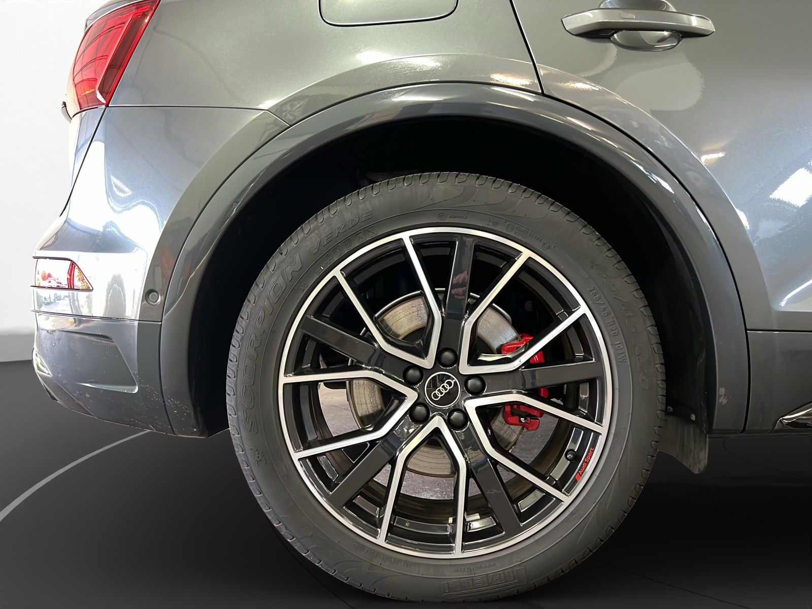 Audi - Q5_16 Audi - Q5_16