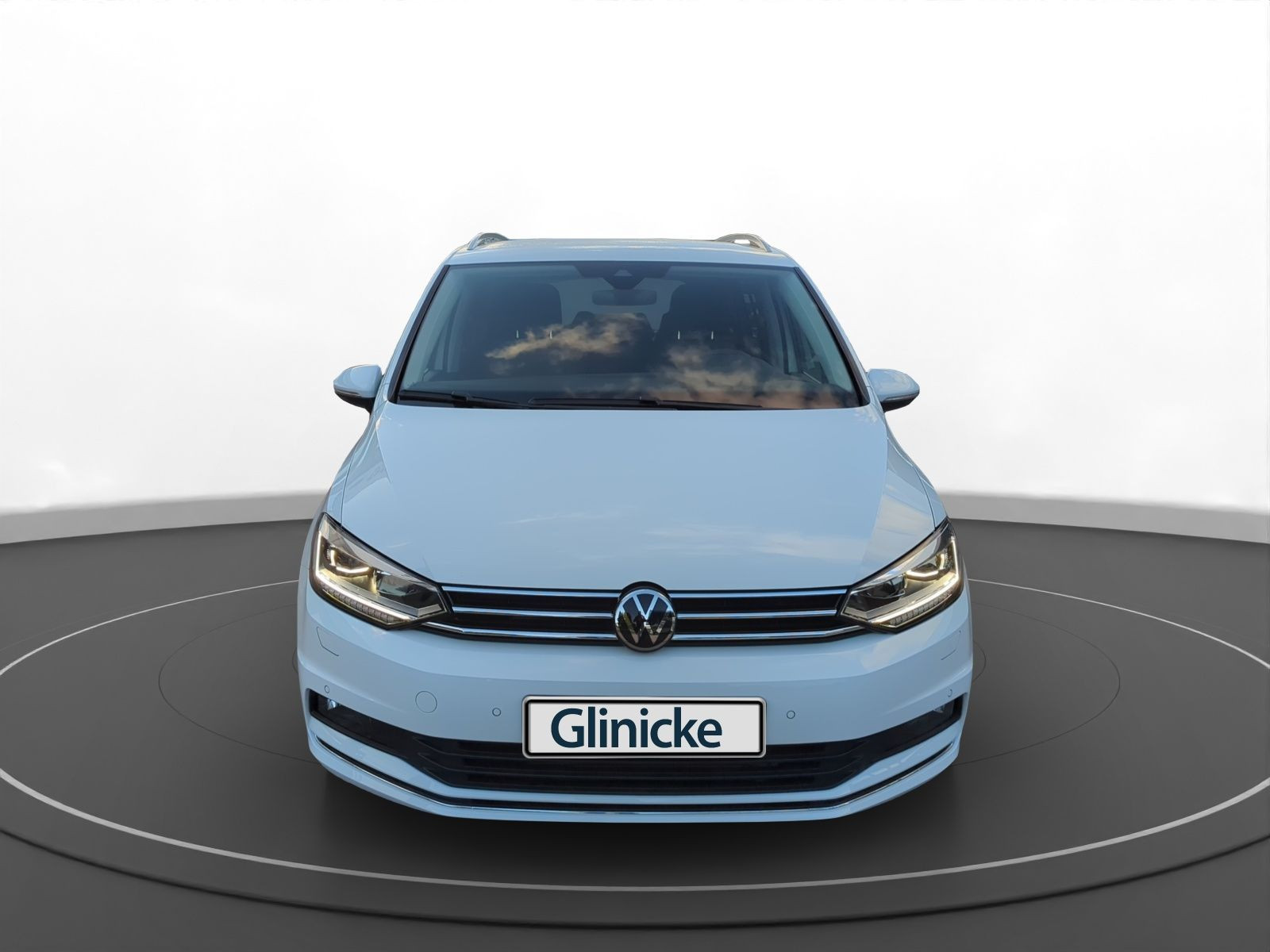 Volkswagen - Touran_15