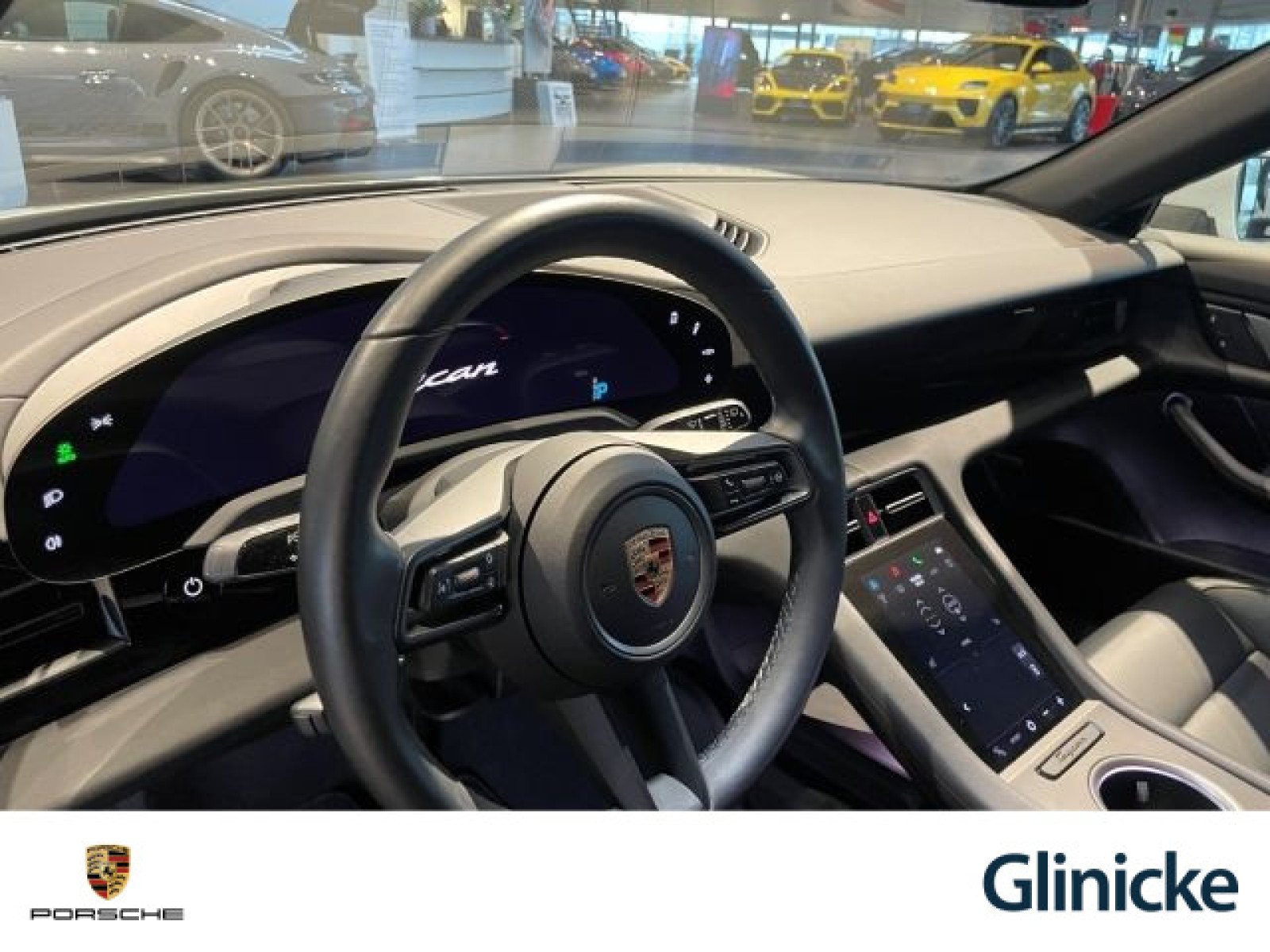 Porsche - Taycan_16