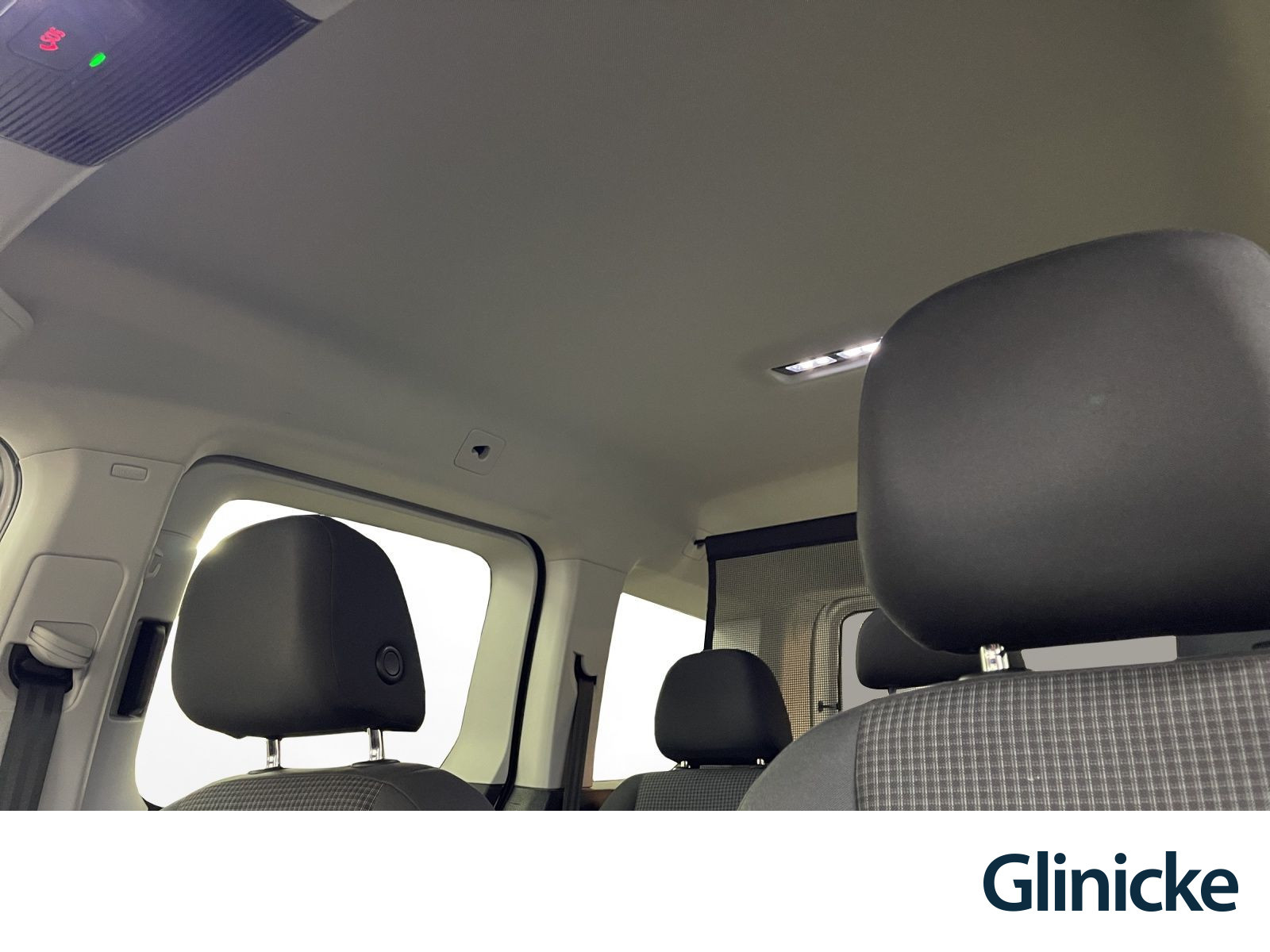 Volkswagen - Caddy_9