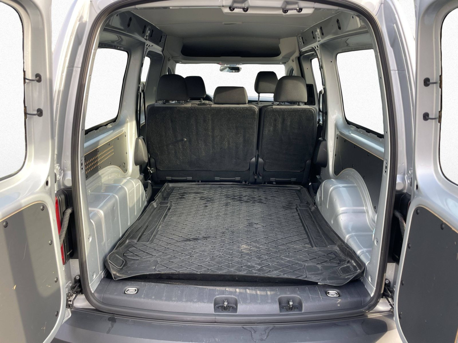 Volkswagen - Caddy Maxi_9