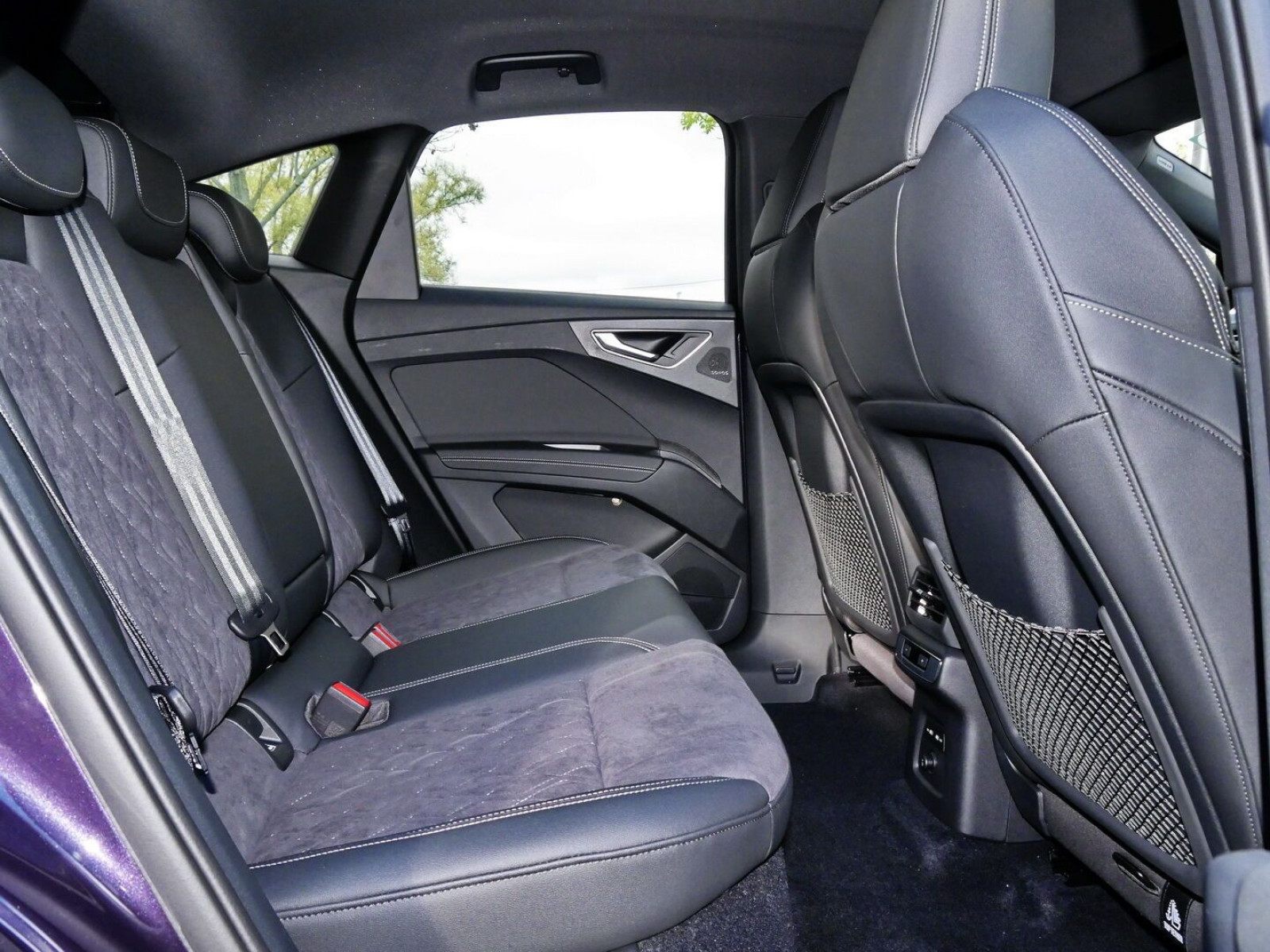Audi - Q4 Sportback e-tron_7