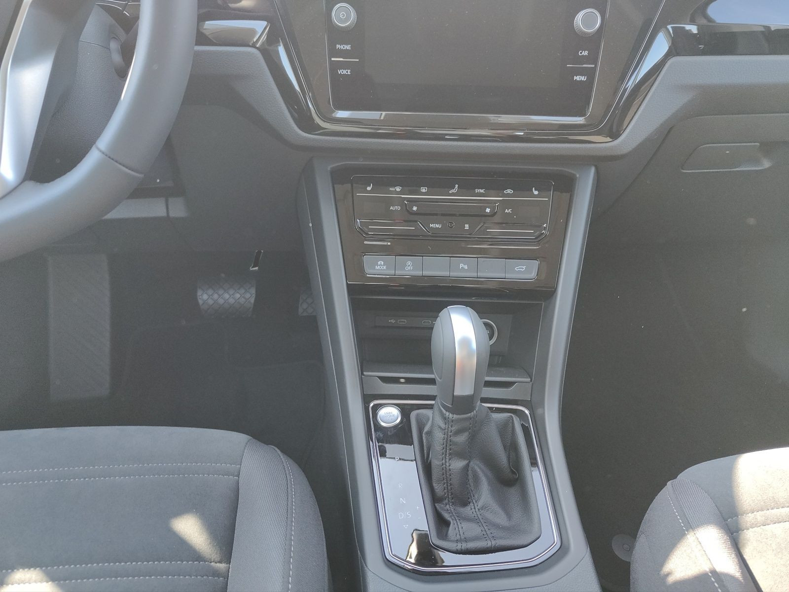 Volkswagen - Touran_8